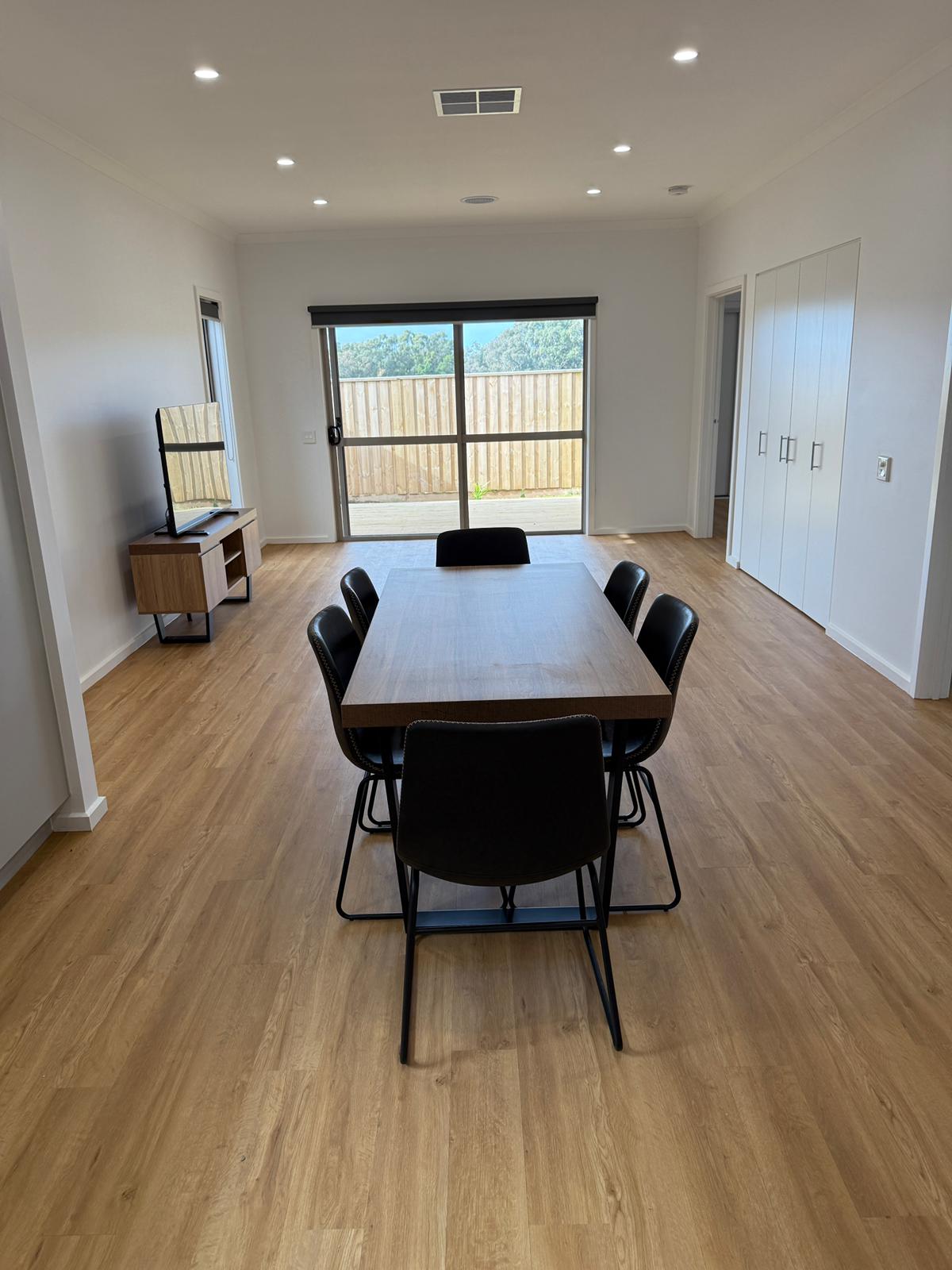 SINGLE OCCUPANCY ENJOY ONLY TARNIET ROBUST SDA HOME — Home image 7