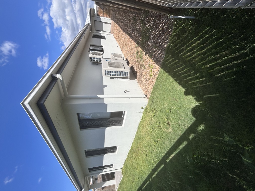 4 BR HPS Home with OOA Room – Bohle Plains — Home image 26