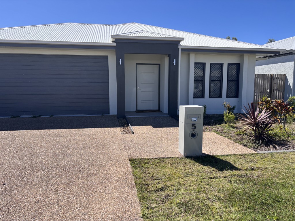 4 BR HPS Home with OOA Room – Bohle Plains — Home image 28