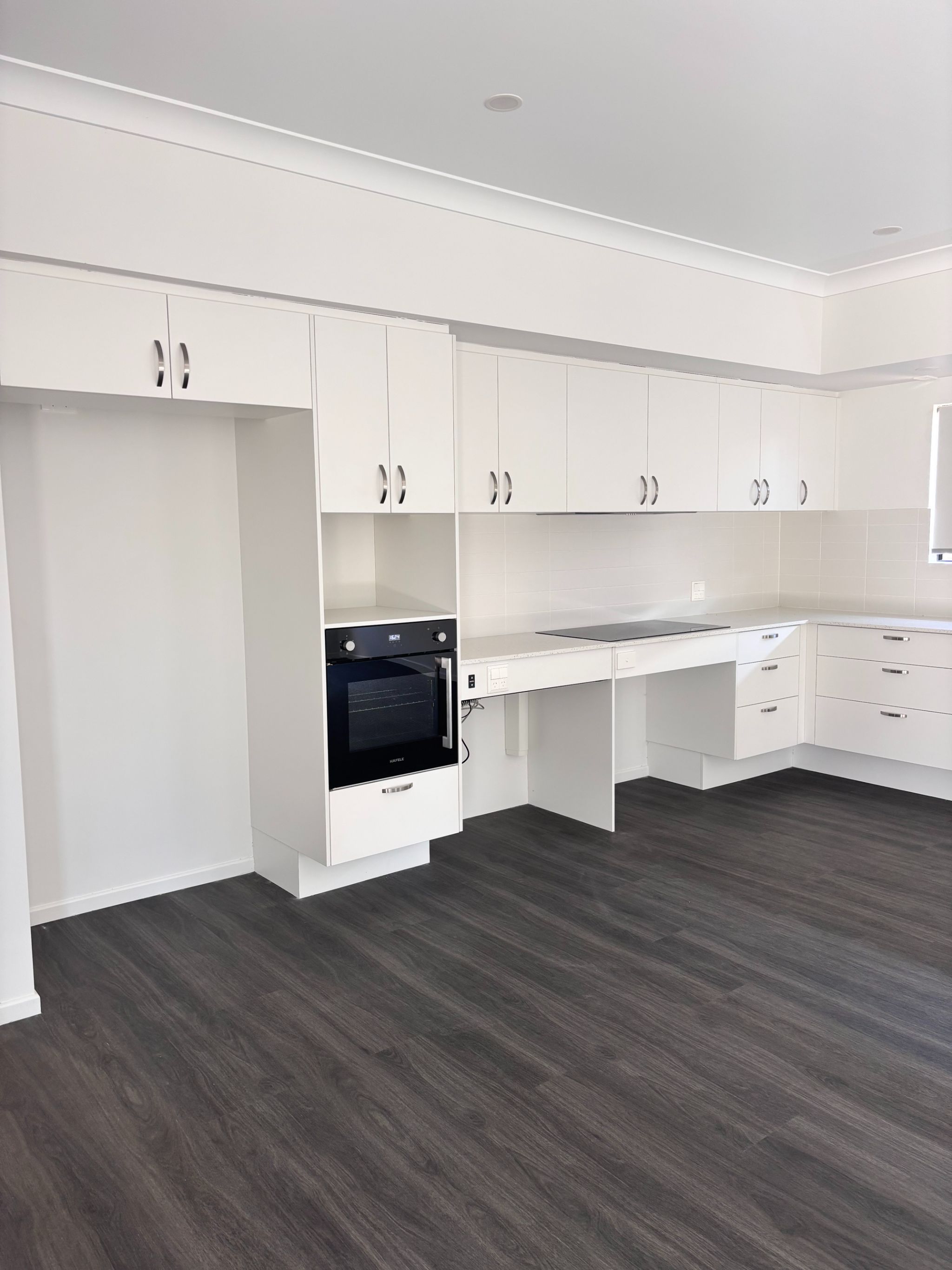 4 BR HPS Home with OOA Room – Bohle Plains — Home image 3