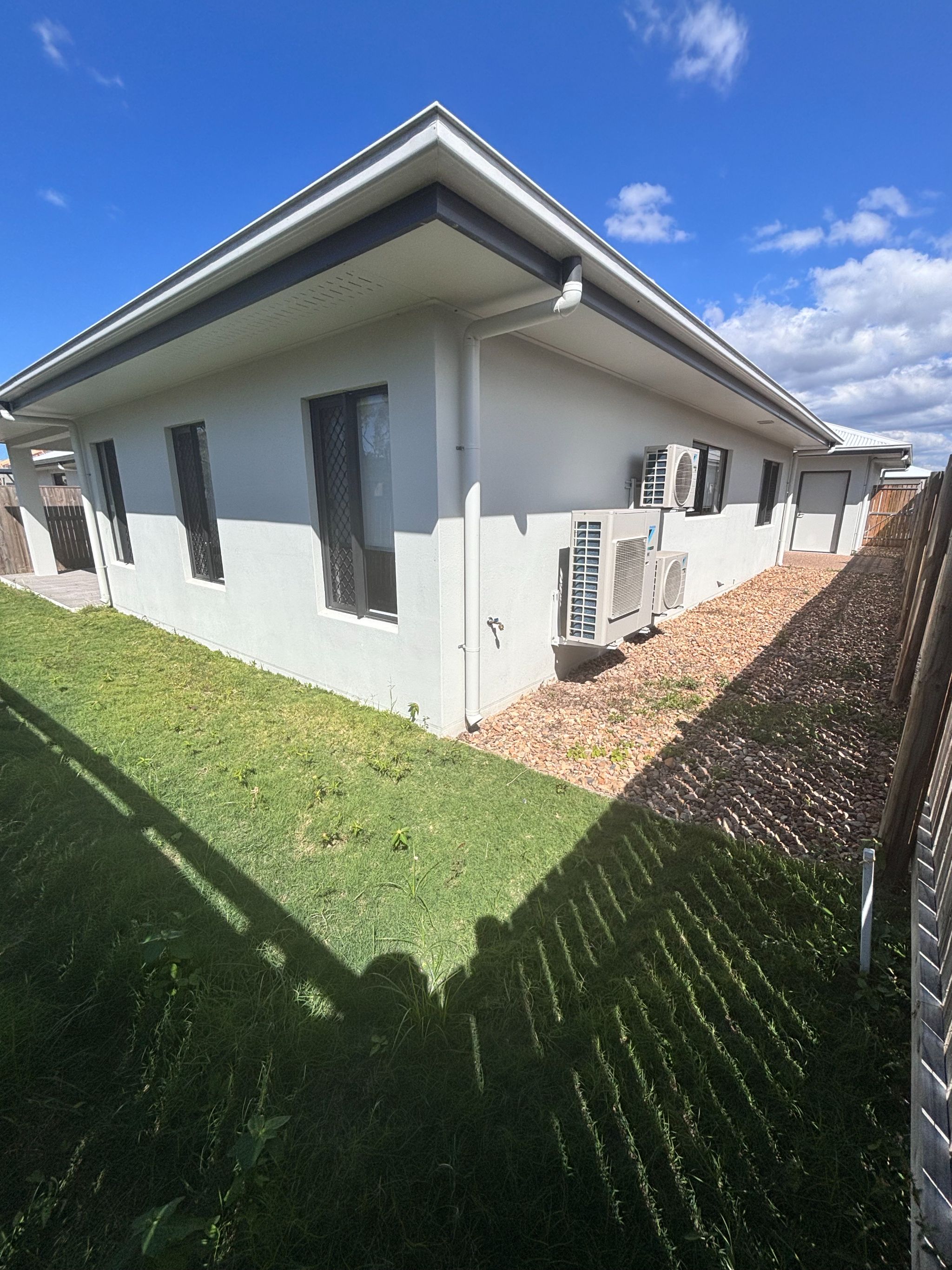 4 BR HPS Home with OOA Room – Bohle Plains — Home image 15