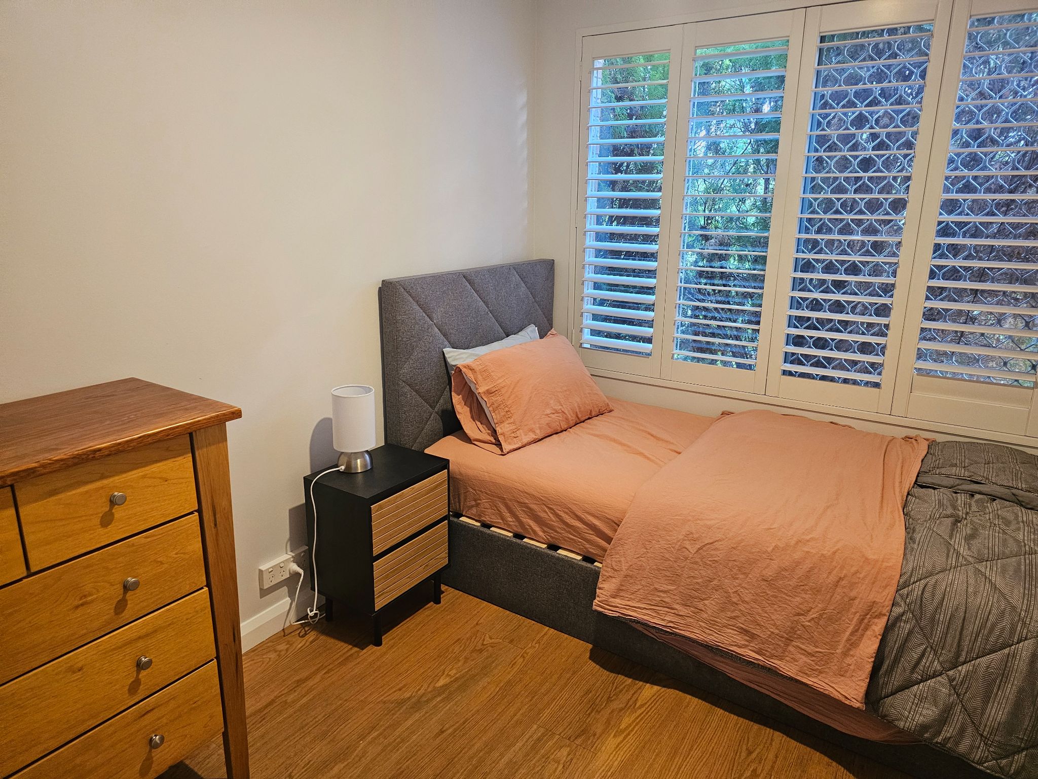 Room for Friendship, Comfort & a Great Cuppa - lovely Kiara home — Home image 7