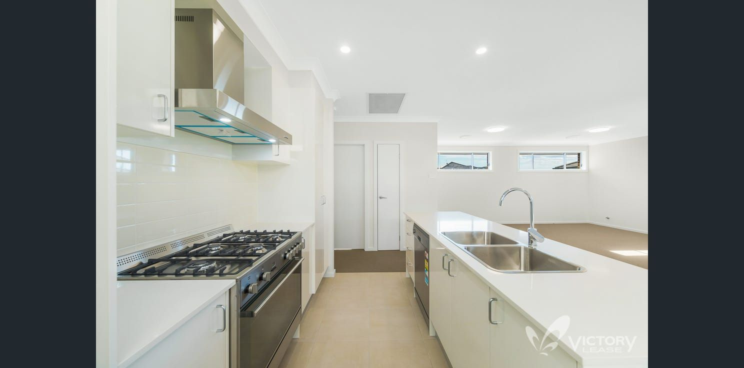 Four Bedroom House in Marsden Park — Home image 6