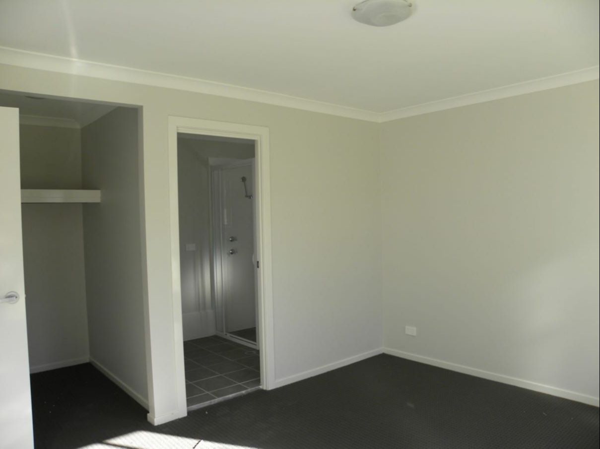SIL Home in Wadalba — Home image 6