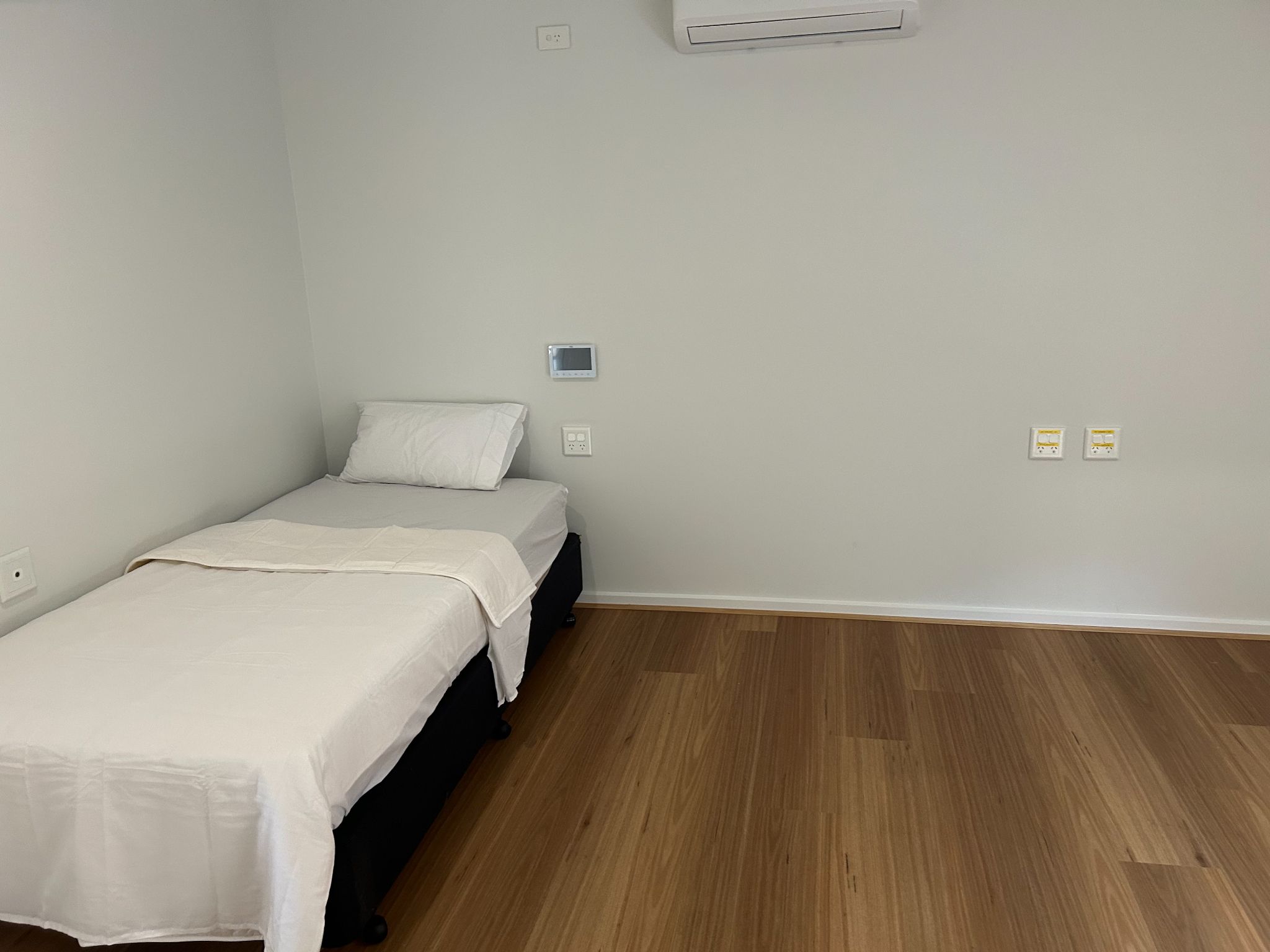 Friendly Spacious Home in Melbournes West — Home image 4