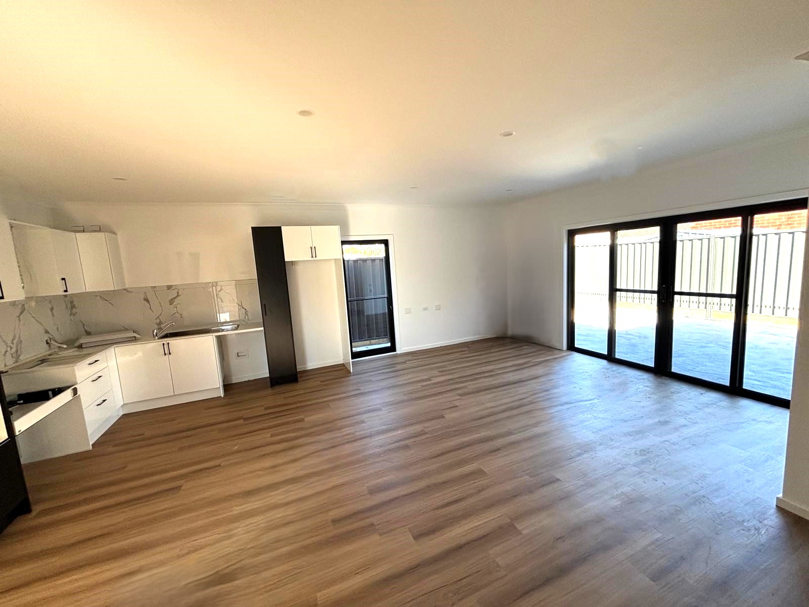 Spacious 1+1 Home in the Heart of Doveton — Home image 2