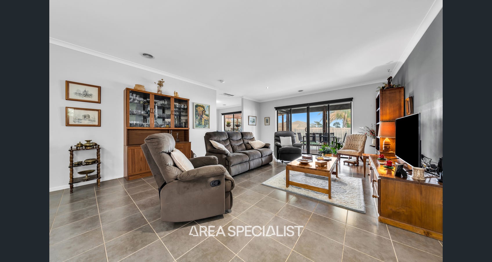 Lovely Cranbourne property — Home image 3