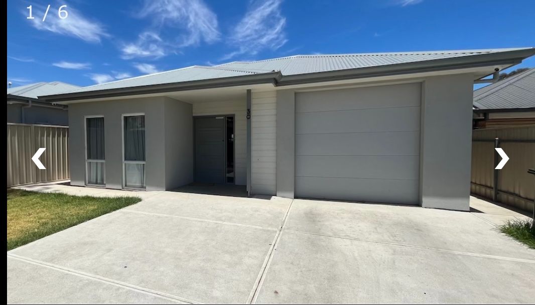 MODERN BEAUTIFULLY PRESENTED SDA Elizabeth Downs — Home image 2