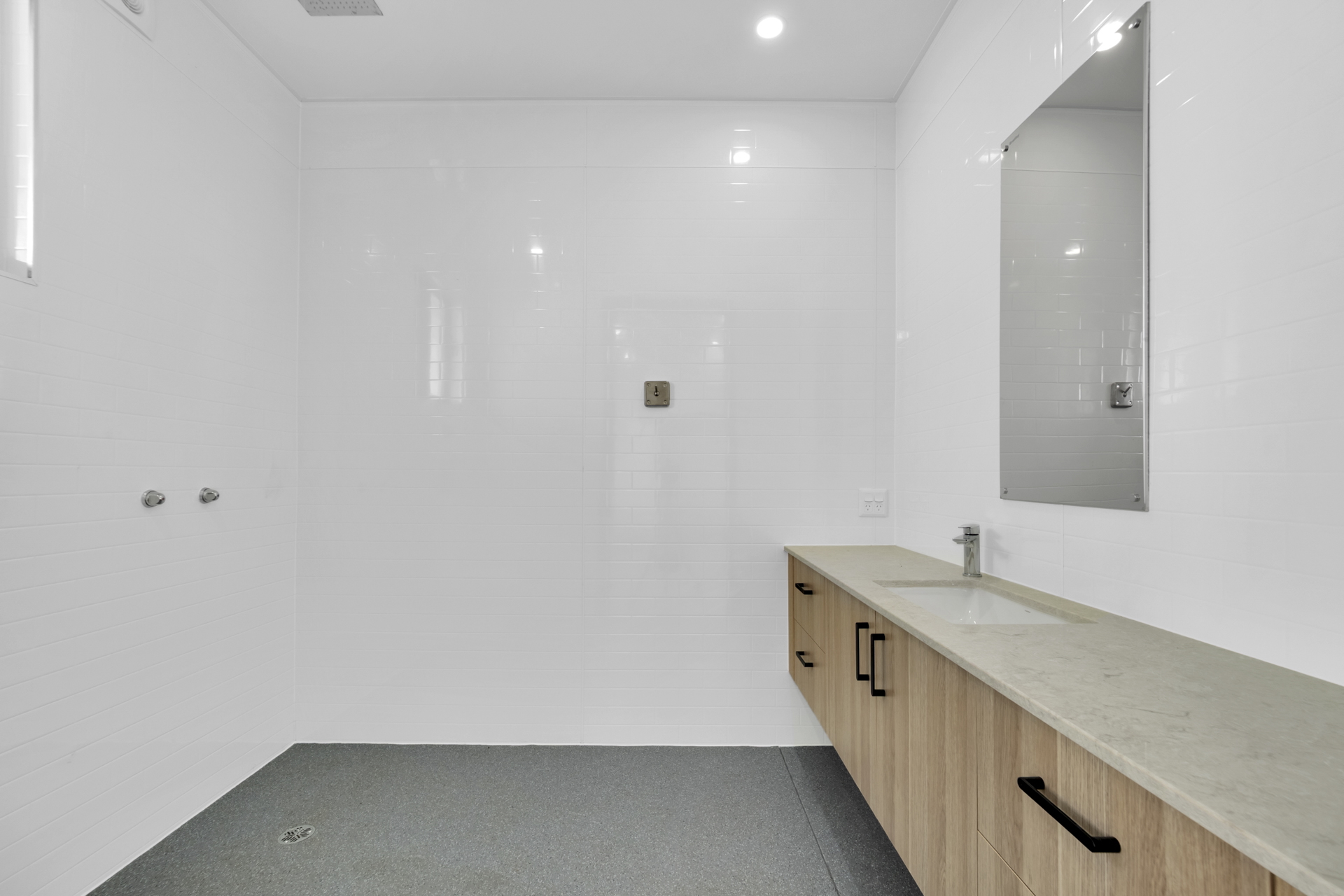 One Left - Loganlea Robust SDA Home - Single Occupancy + OOA — Home image 7