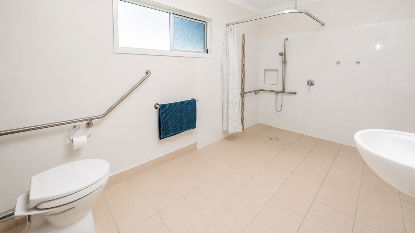 Enjoy Relaxed Living with Access to Day Programs in Rockhampton — Home image 5