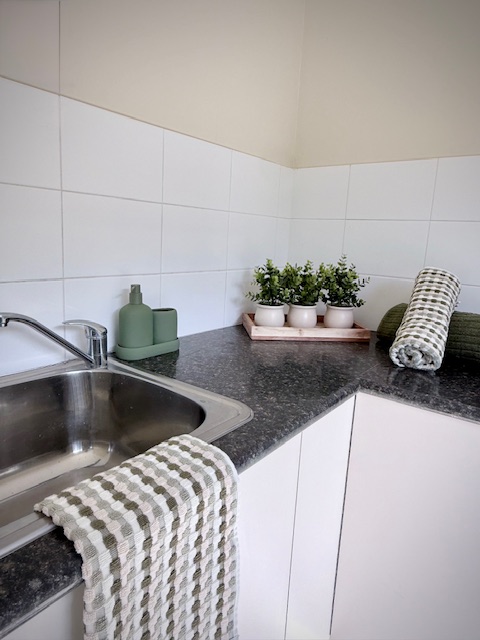 Explore a quiet lifestyle in Canberra whilst staying connected to amenities — Home image 6