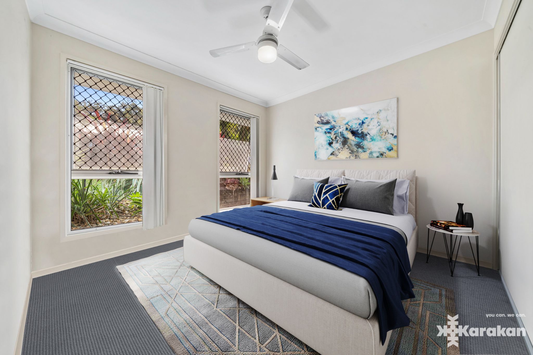Elevated home with rural aspect close to amenities and local parks — Home image 11