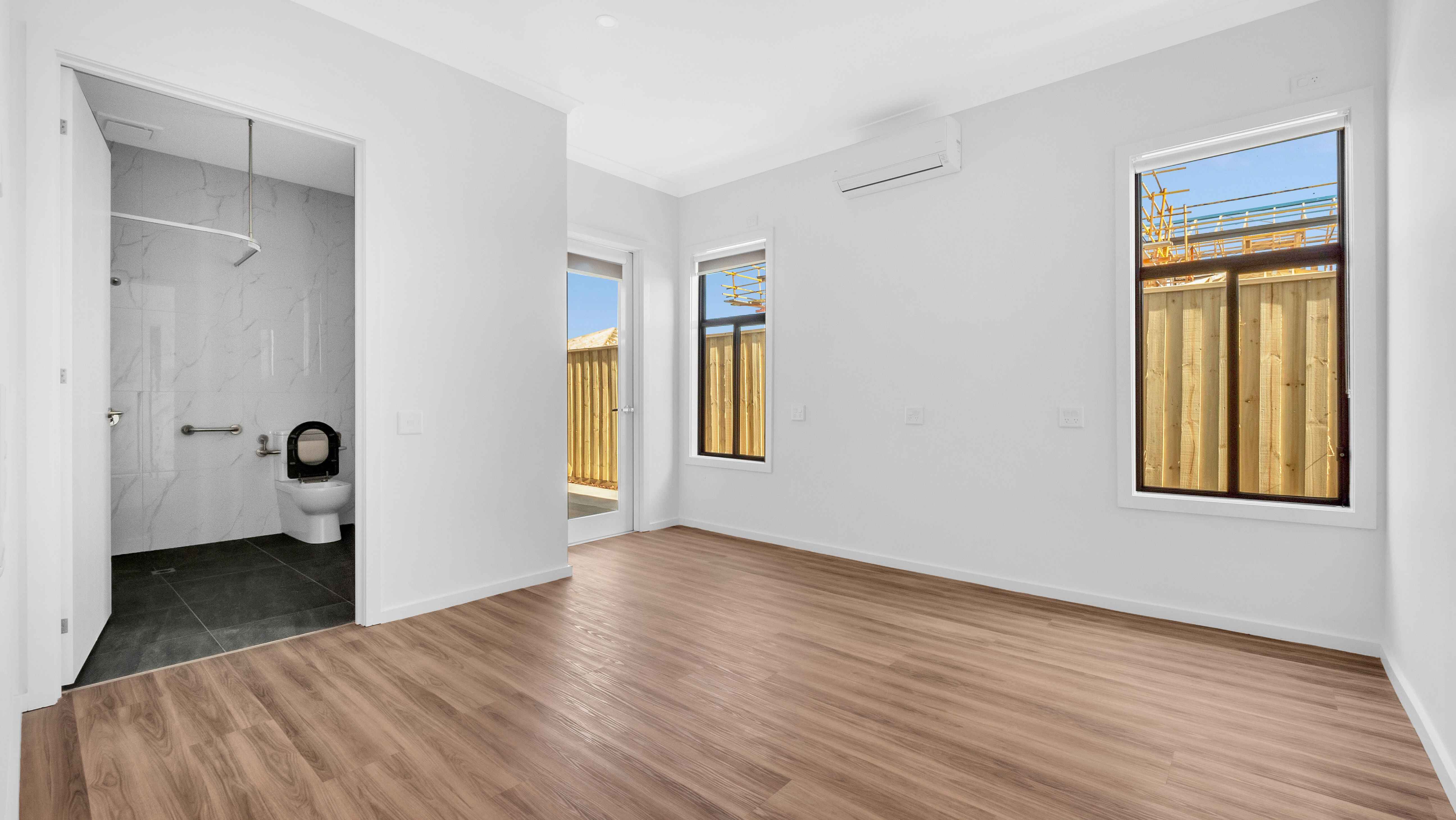 Modern HPS/FA/IL Home - Ready To Move In in Clyde