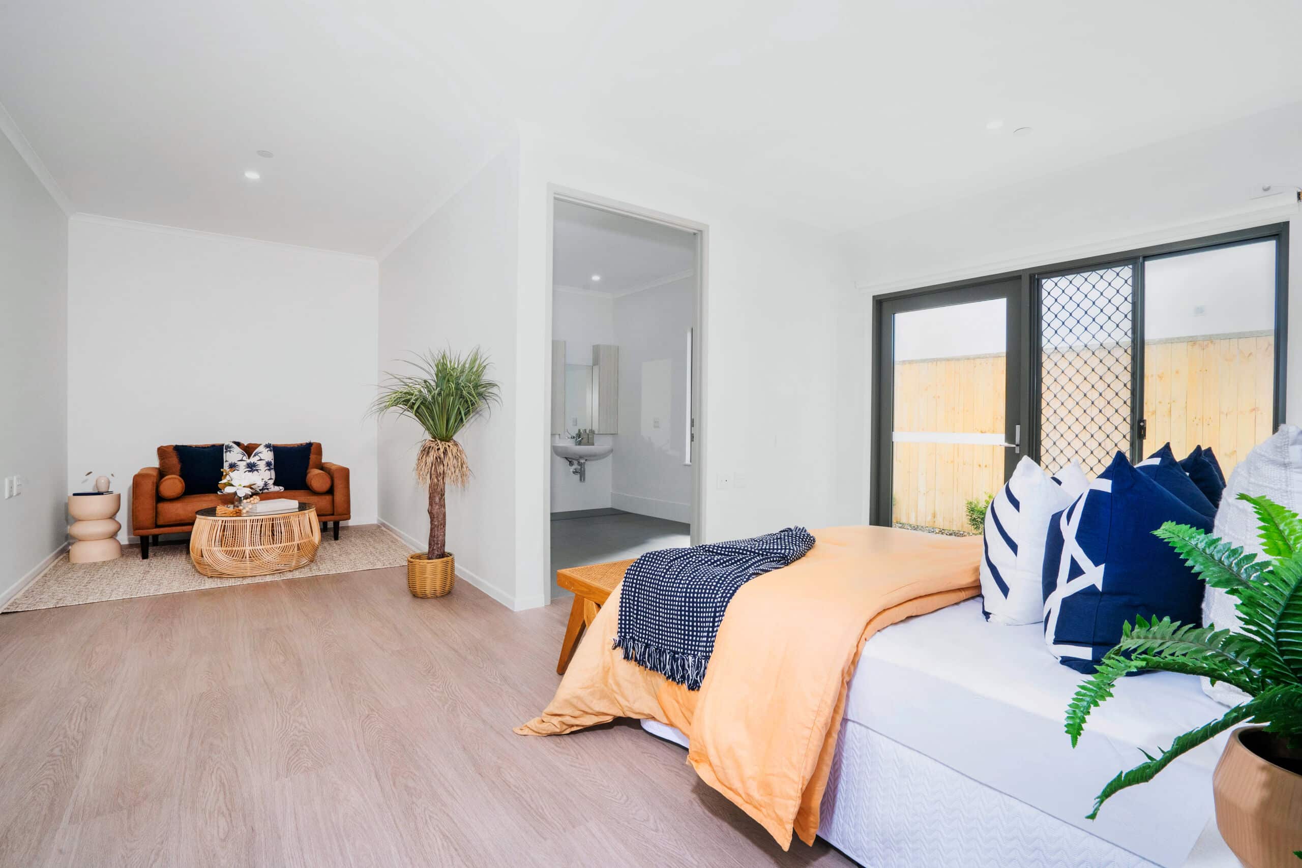 3 Bedroom Shared Home, Smithfield.. — Home image 5