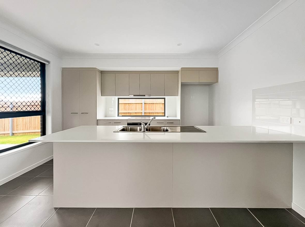 Only 1 Spot Remaining – SIL Home in Eli Waters — Home image 2