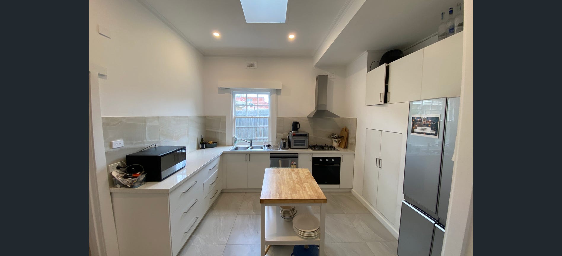Beautiful home, close to everything - Fairfield — Home image 2