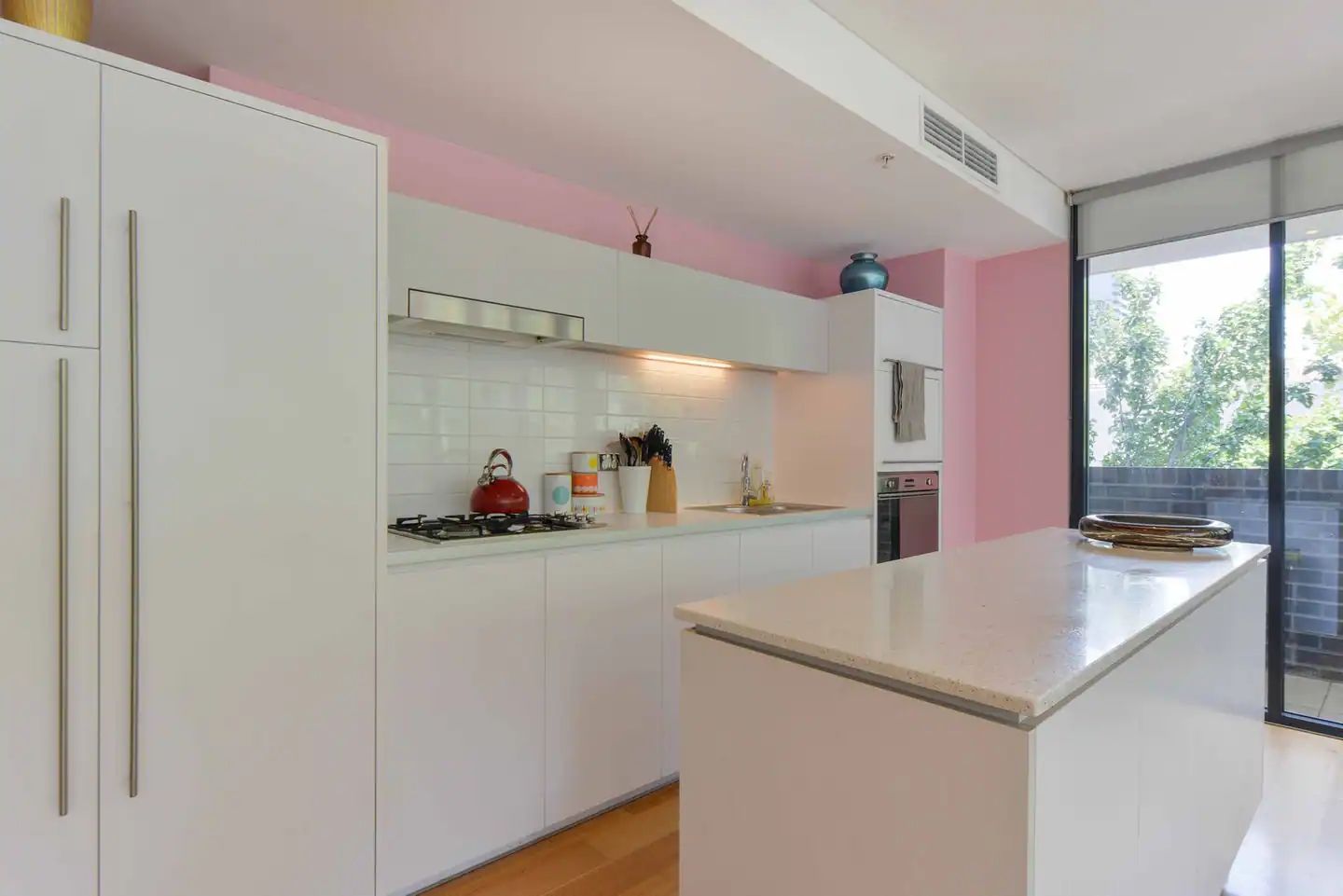Accessible Accommodation in Chapel St, South Yarra - Available now for MTA/STA — Home image 6