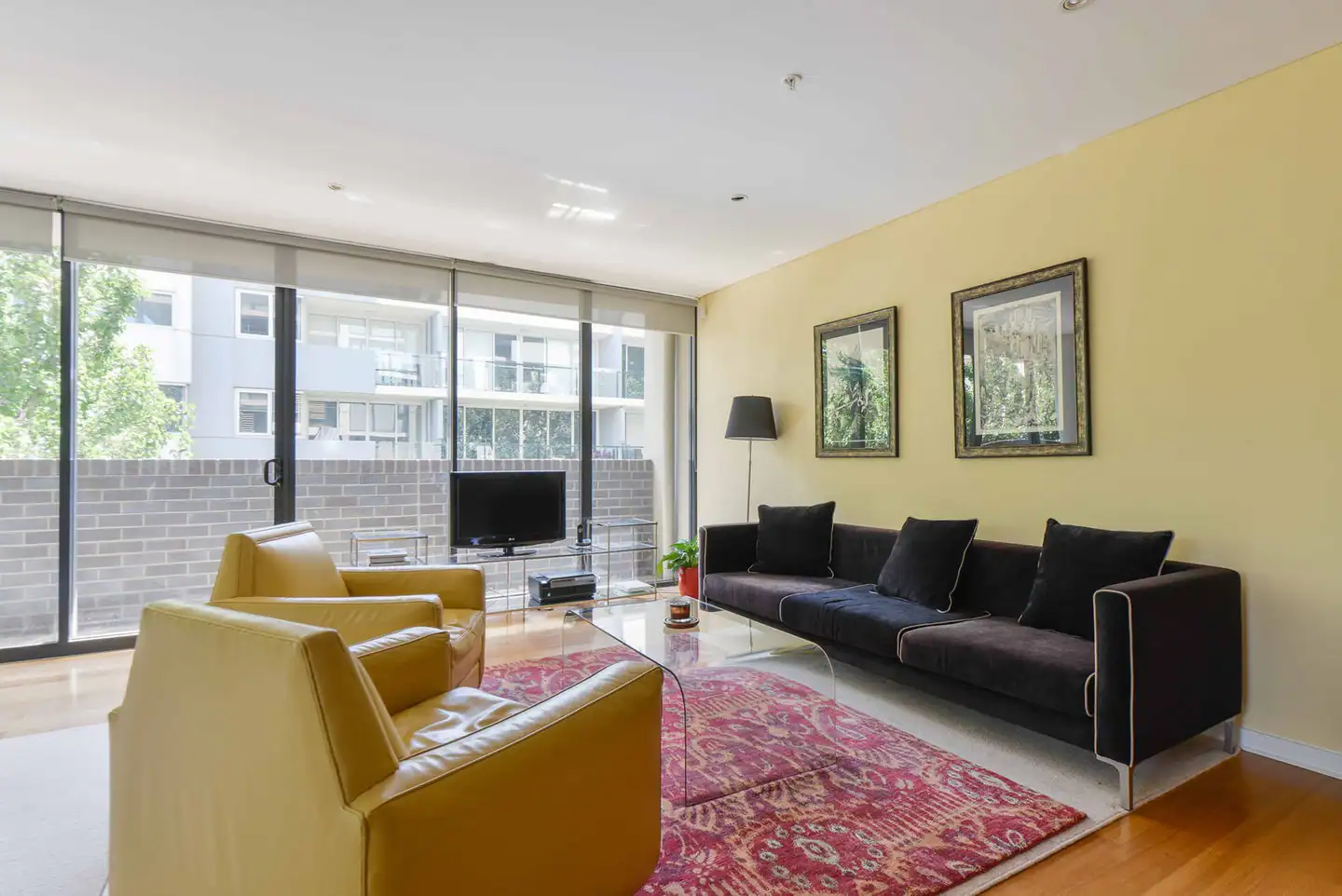 Accessible Accommodation in Chapel St, South Yarra - Available now for MTA/STA — Home image 8
