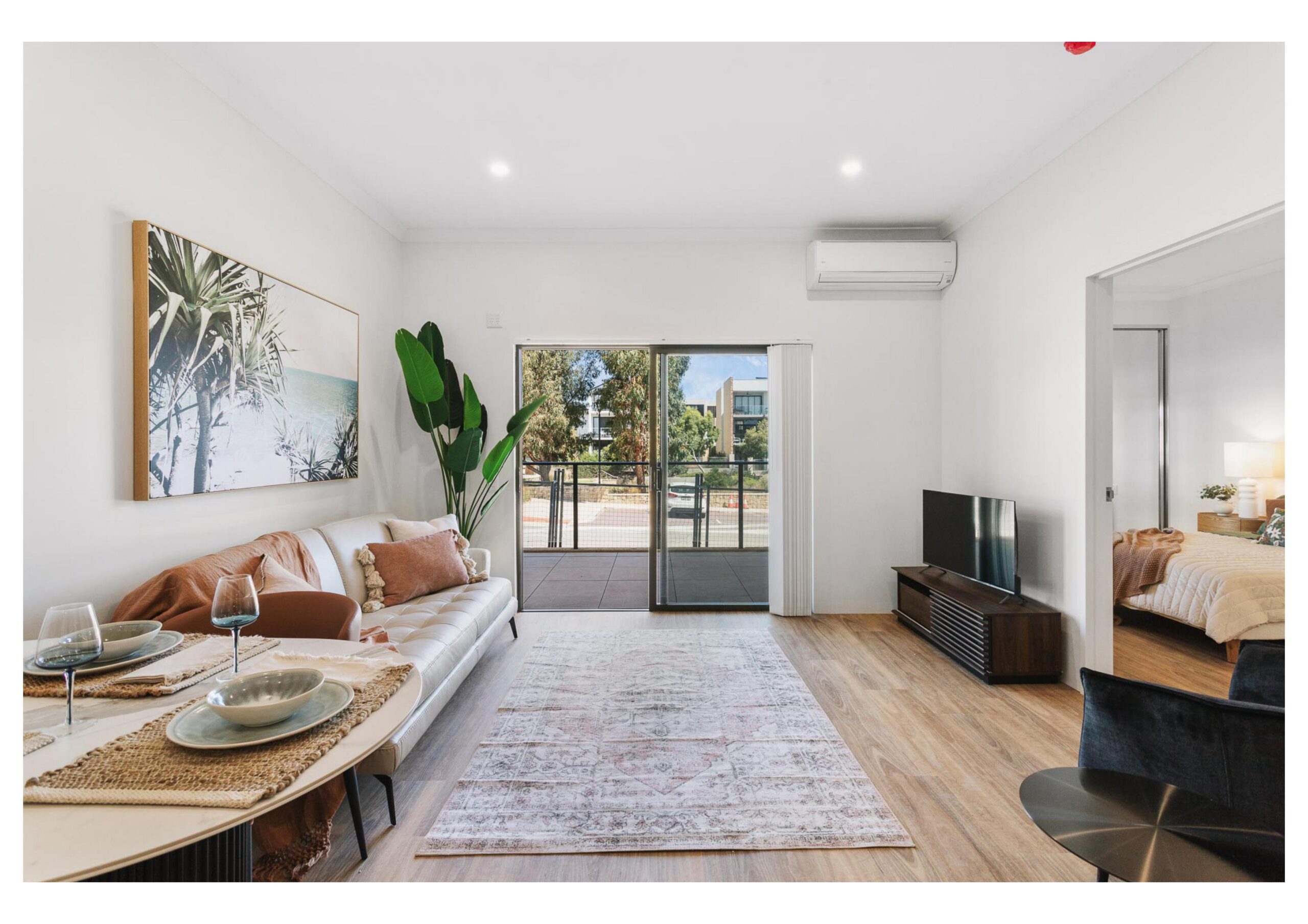 North Coogee – Furnished 2×2 Apartment — Home image 11