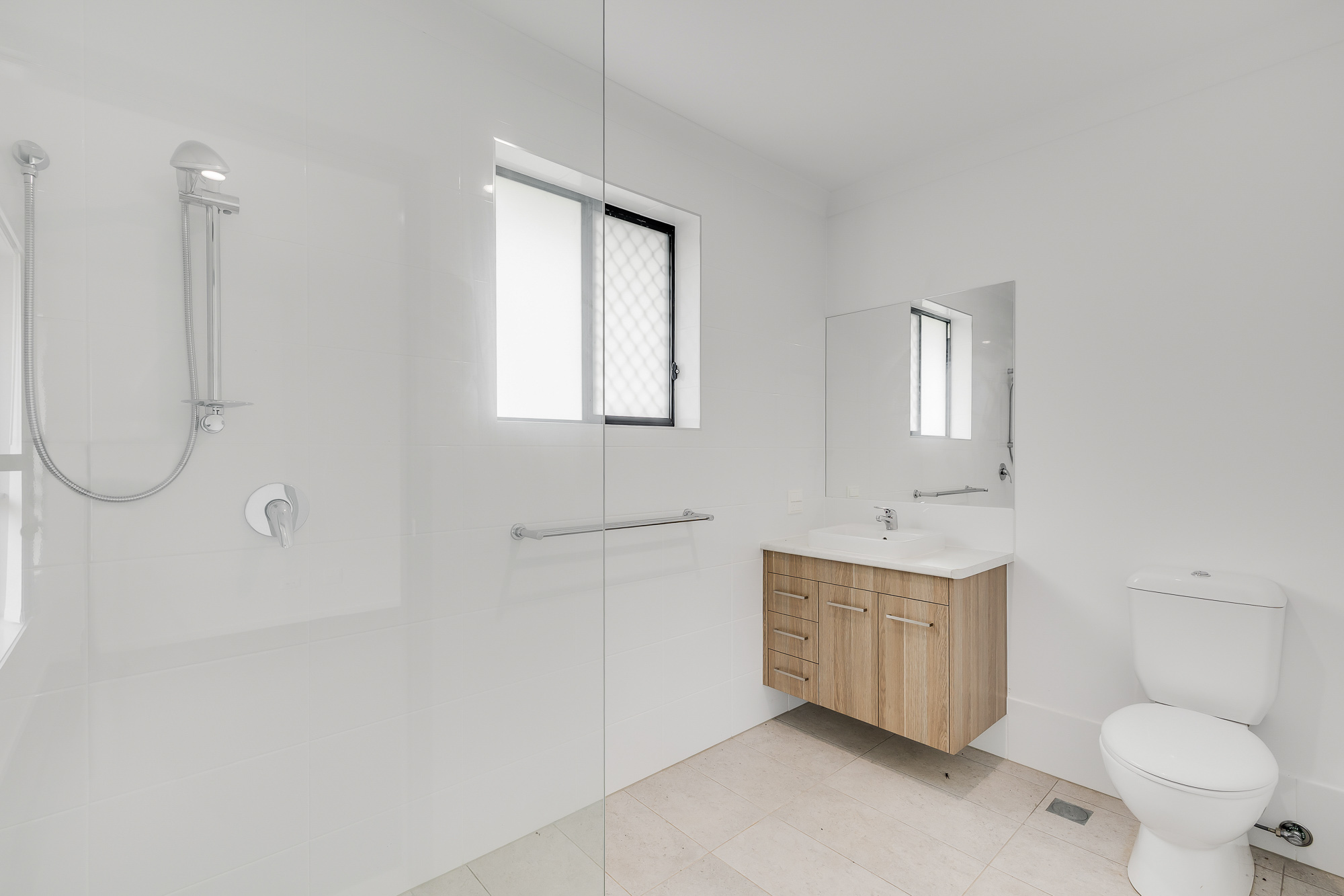 Meringandan, Toowoomba, QLD - ROBUST HOUSE — Home image 6