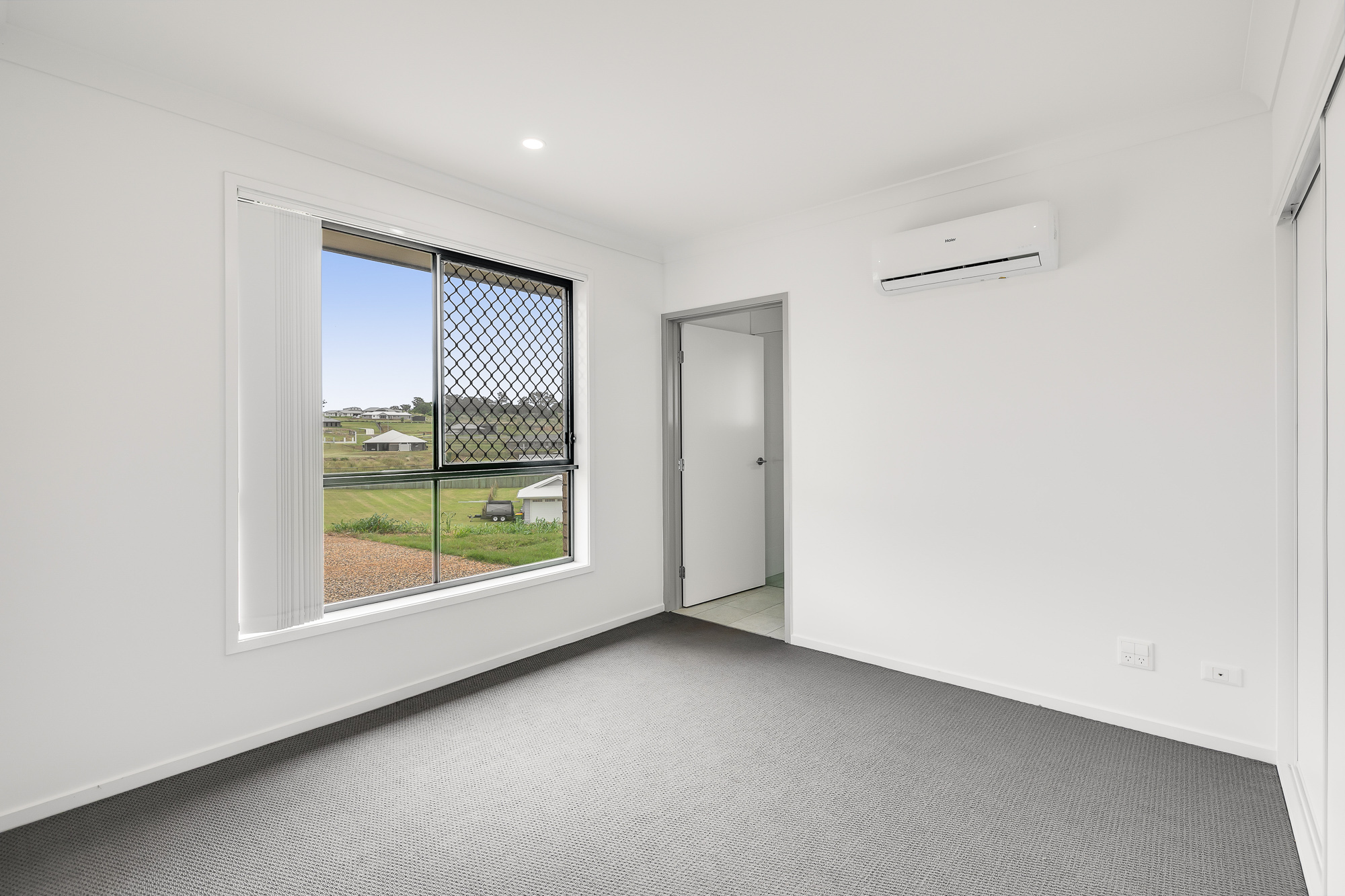 Meringandan, Toowoomba, QLD - ROBUST HOUSE — Home image 8