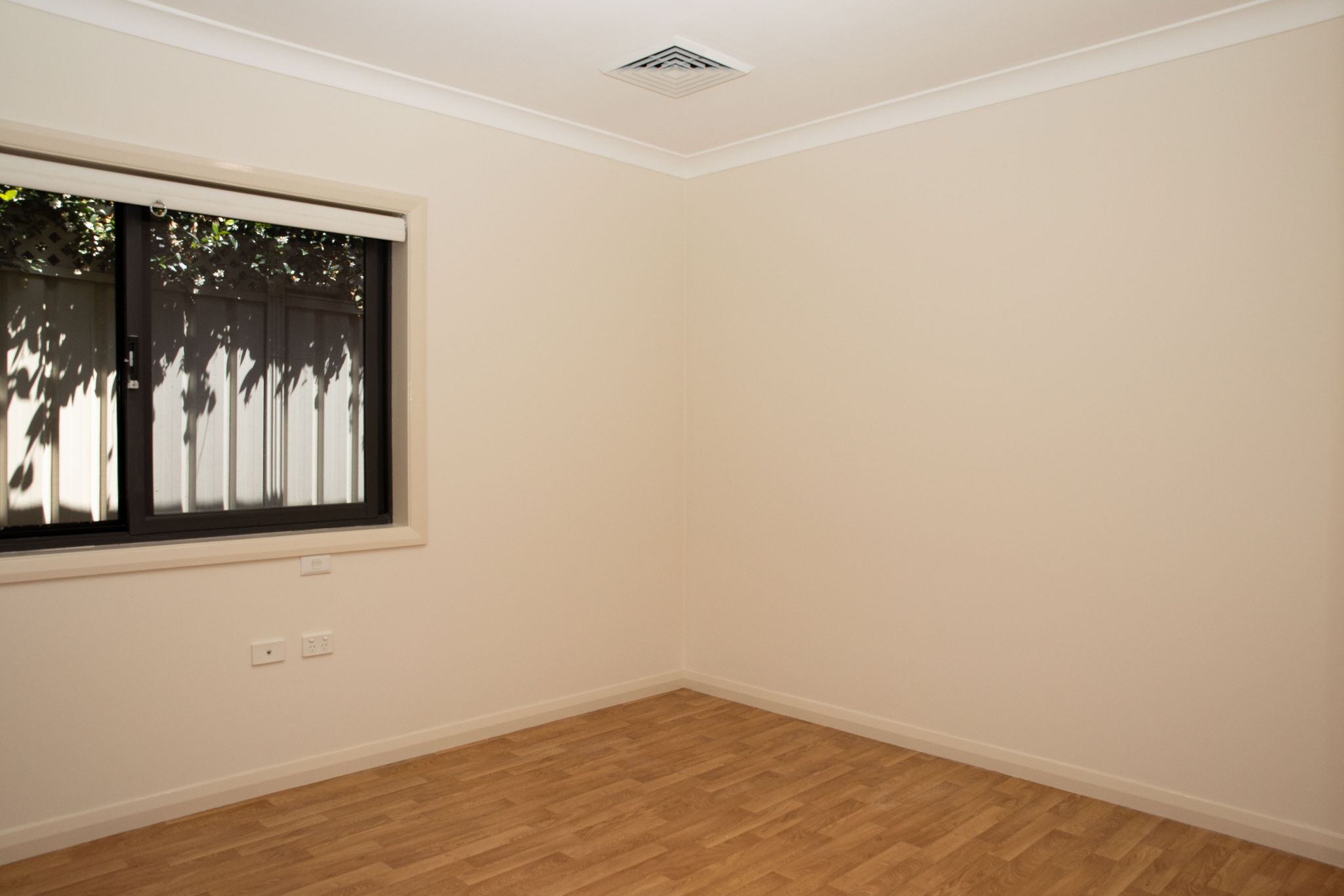 Self-contained villa in perfect location only minutes’ drive to Charlestown — Home image 2