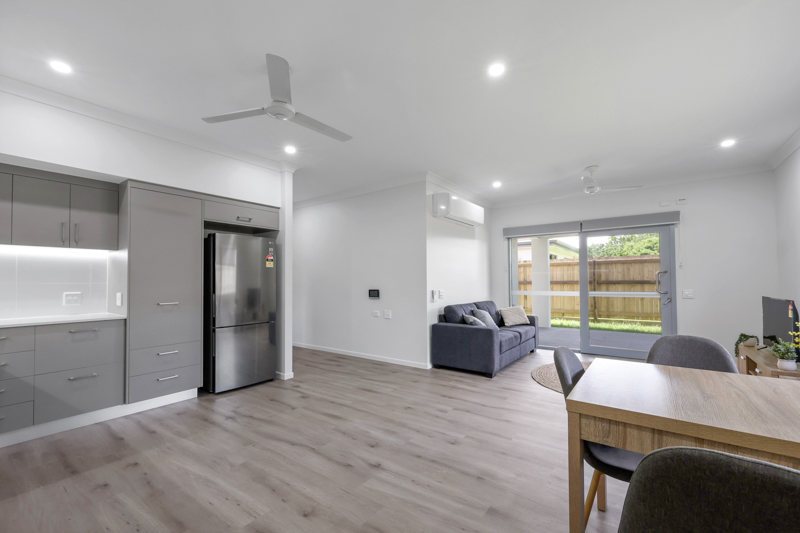 2 HPS Rooms + OOA + Guest Room Home, in Andergrove MACKAY — Home image 2