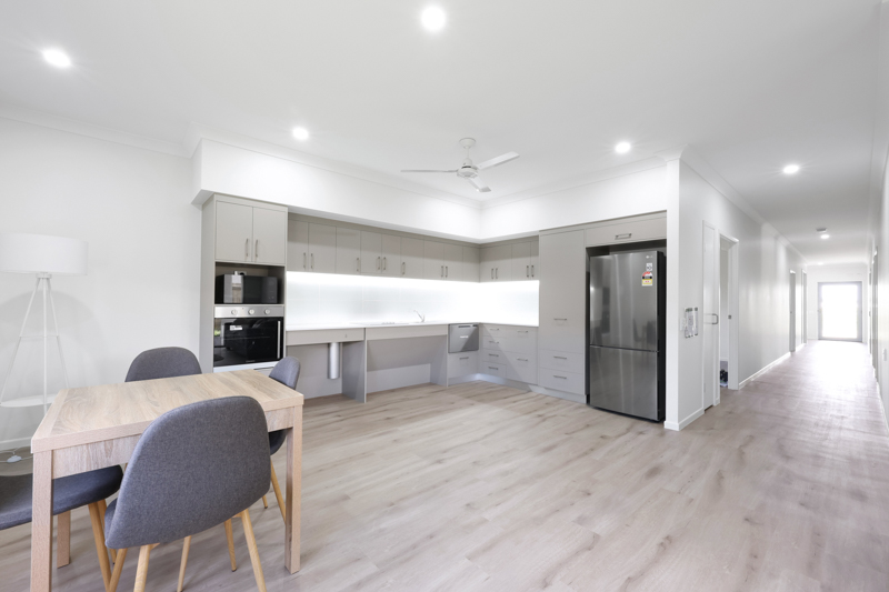 2 HPS Rooms + OOA + Guest Room Home, in Andergrove MACKAY — Home image 3