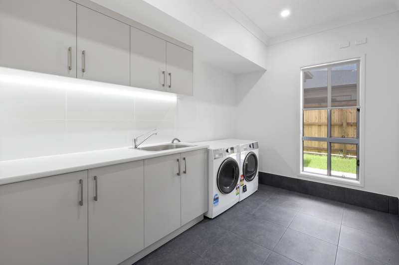2 HPS Rooms + OOA + Guest Room Home, in Andergrove MACKAY — Home image 9