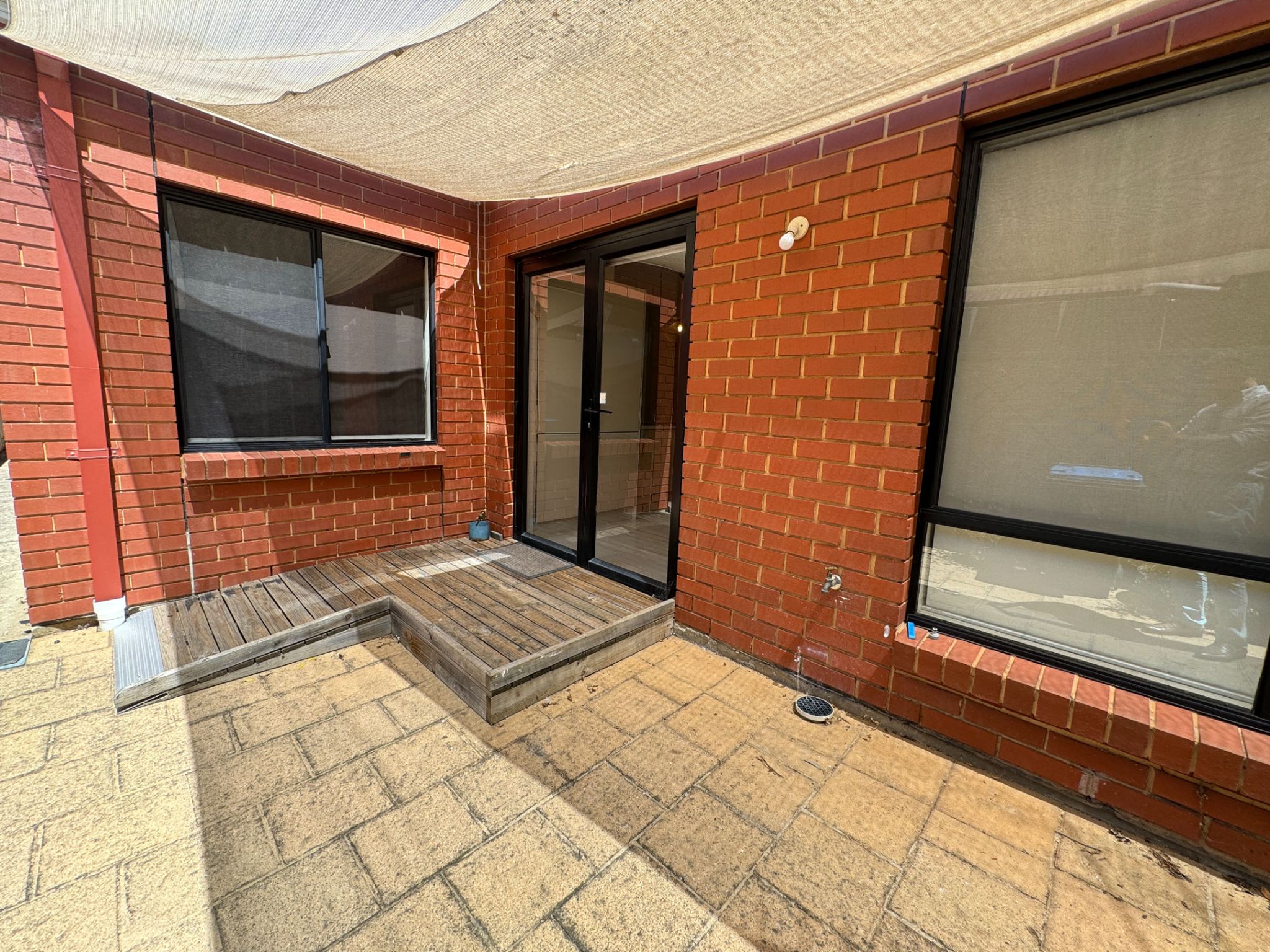 Beautiful SIL House In NORTHFIELD — Home image 9