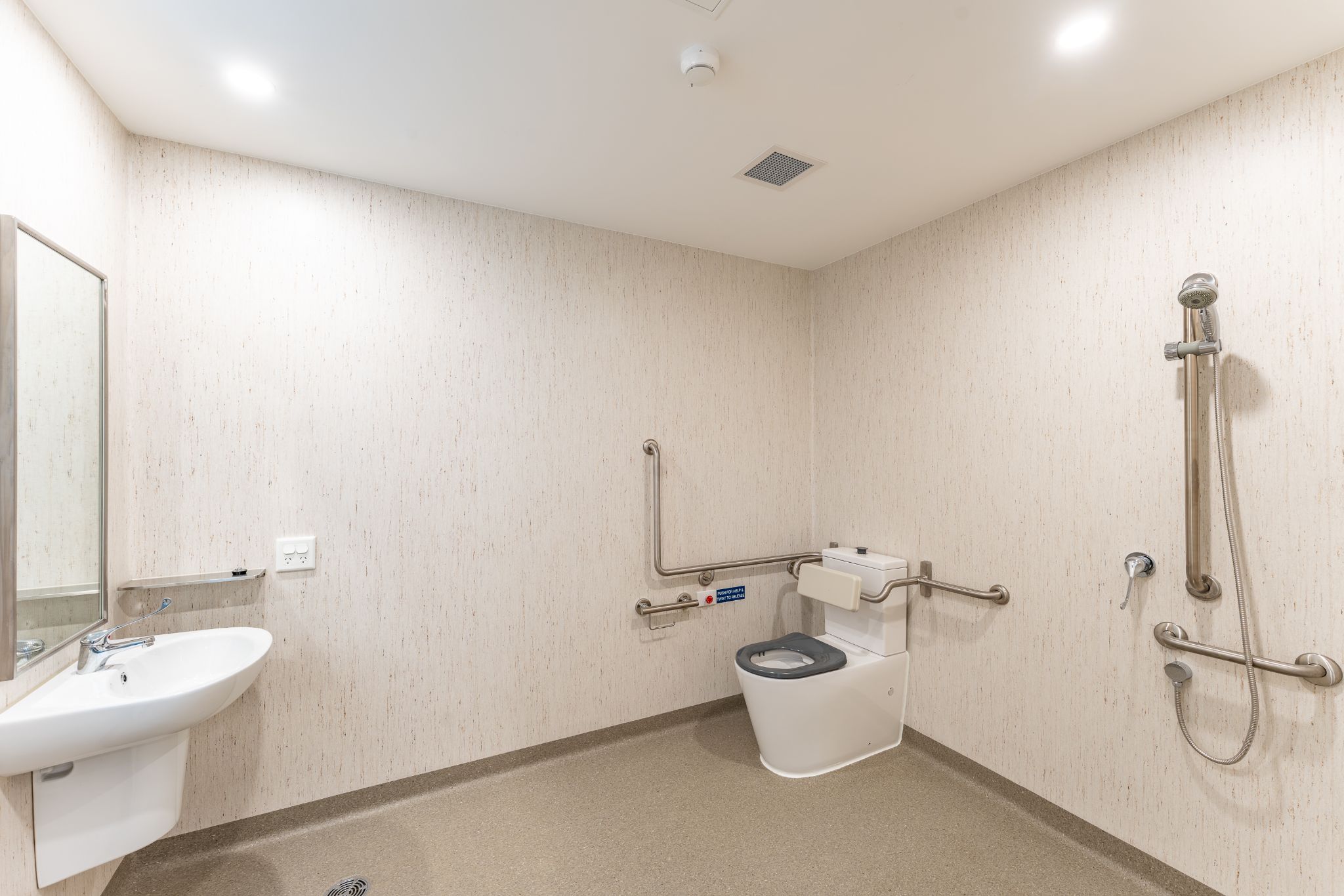 4 Vacancies Available - Located in Blacktown — Home image 3