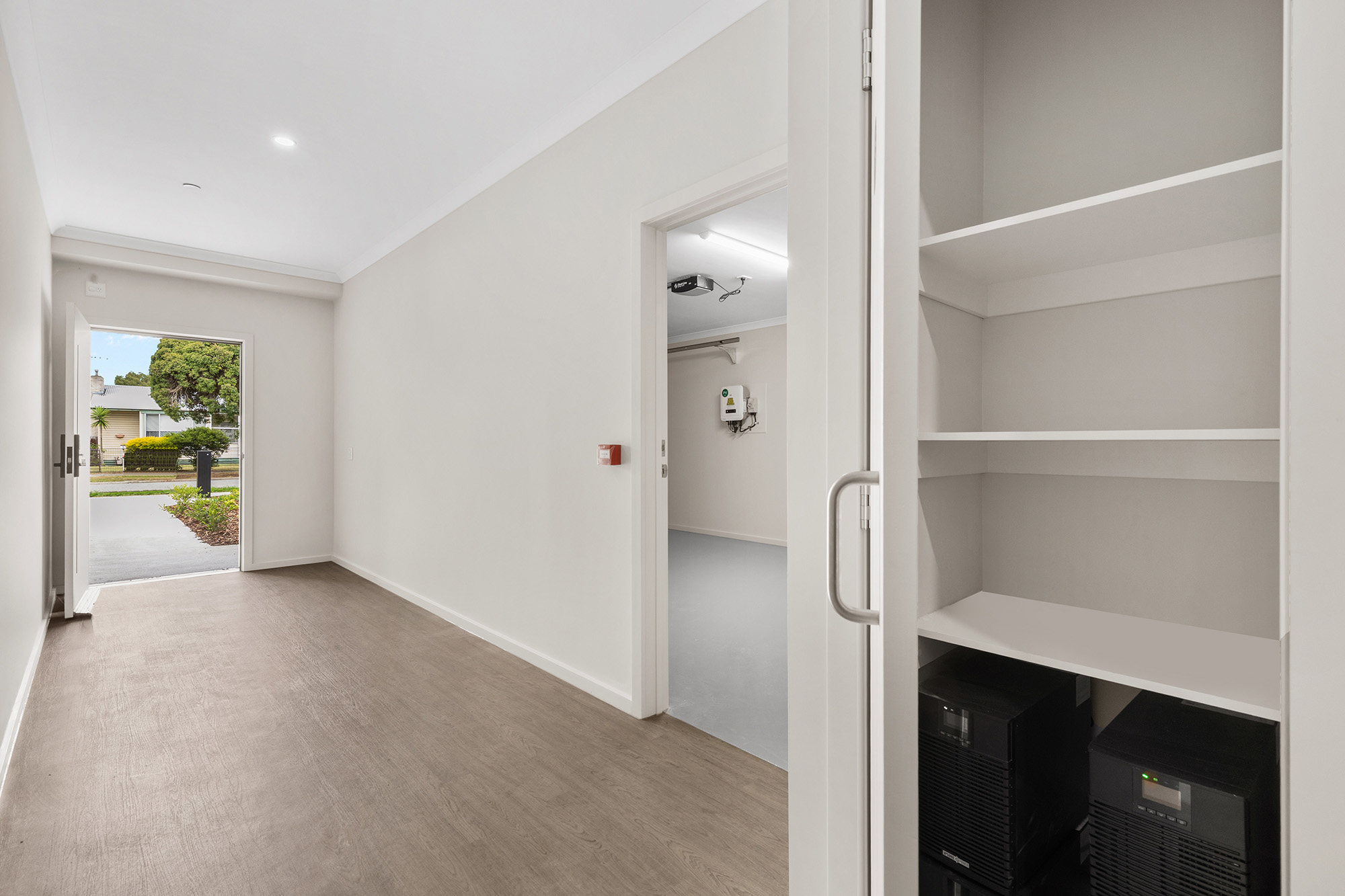 Prime Reservoir Living Near Summerhill 2 Bed/2 Bath (+OOA) HPS — Home image 7