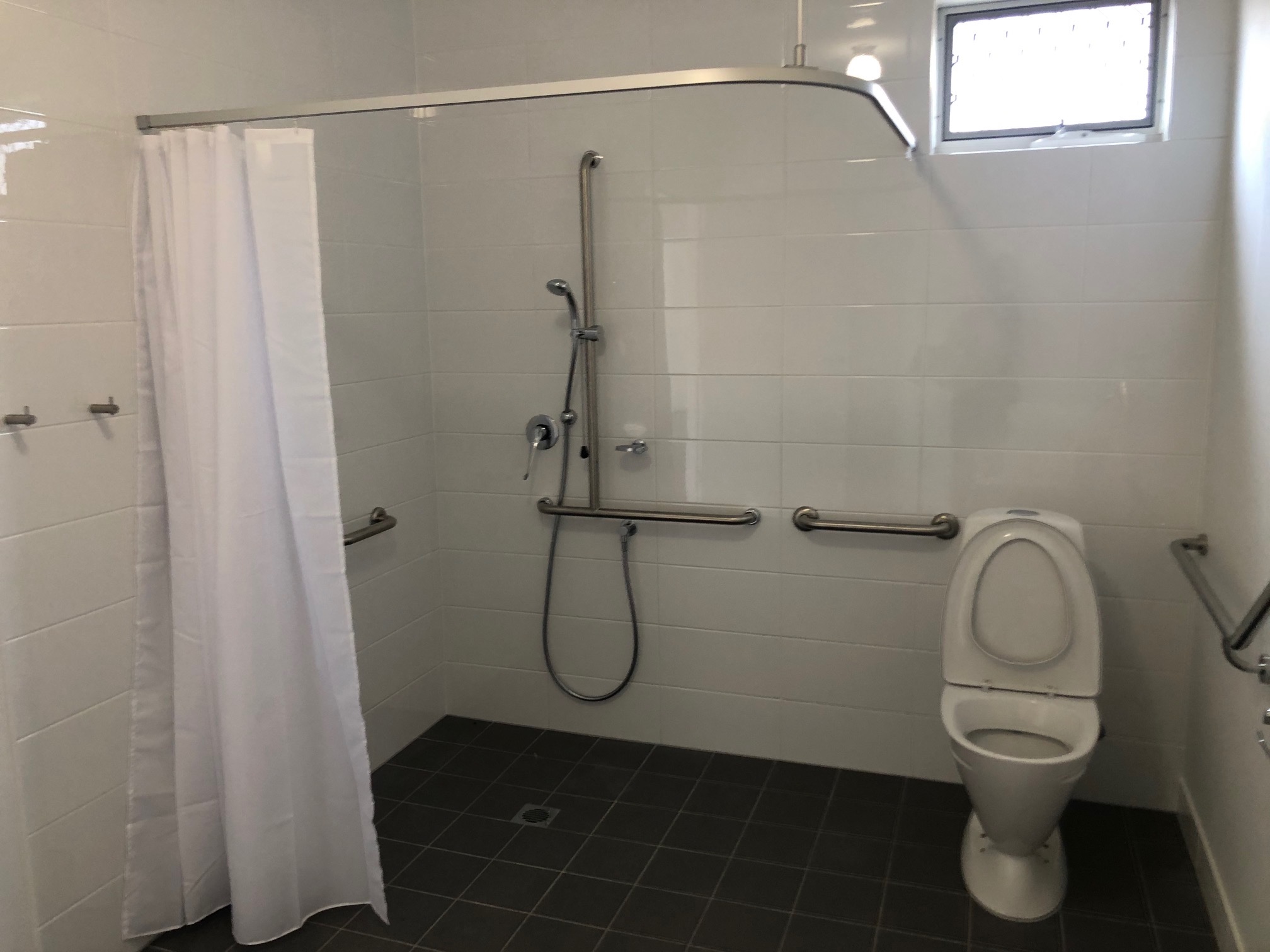 2 Bedroom home with OOA in Jimboomba, Queensland — Home image 2