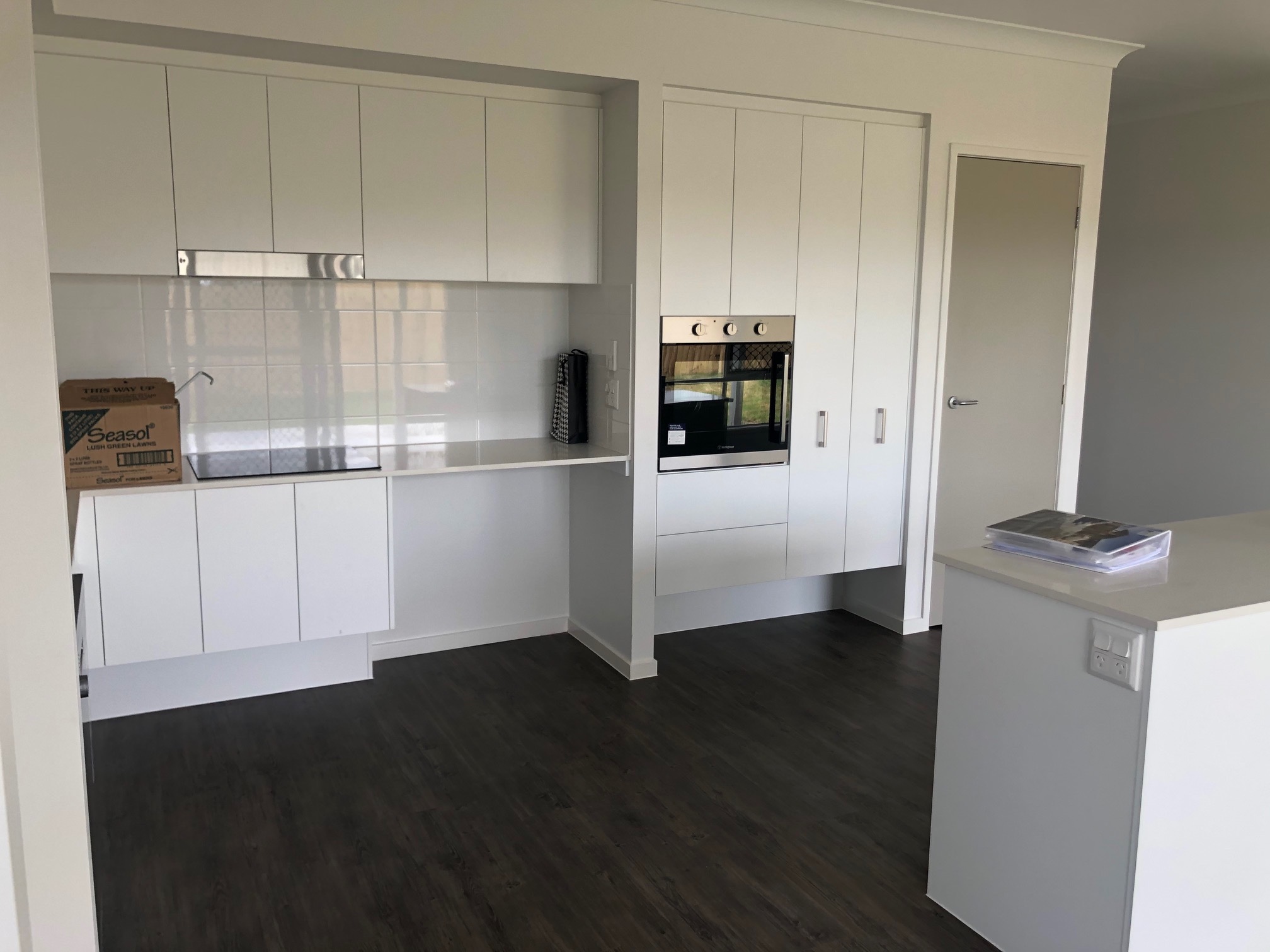 2 Bedroom home with OOA in Jimboomba, Queensland — Home image 4