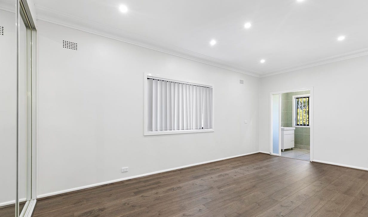 Fabulous Home in Punchbowl, Sydney! — Home image 12