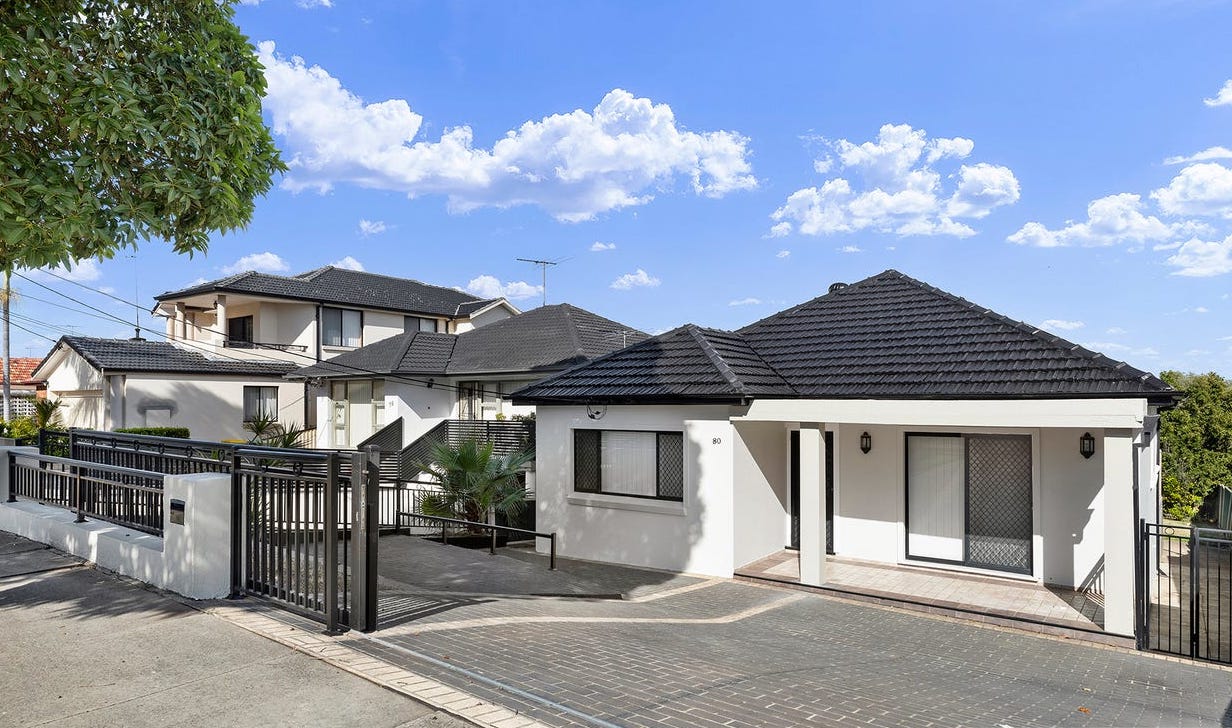 Fabulous Home in Punchbowl, Sydney! — Home image 3
