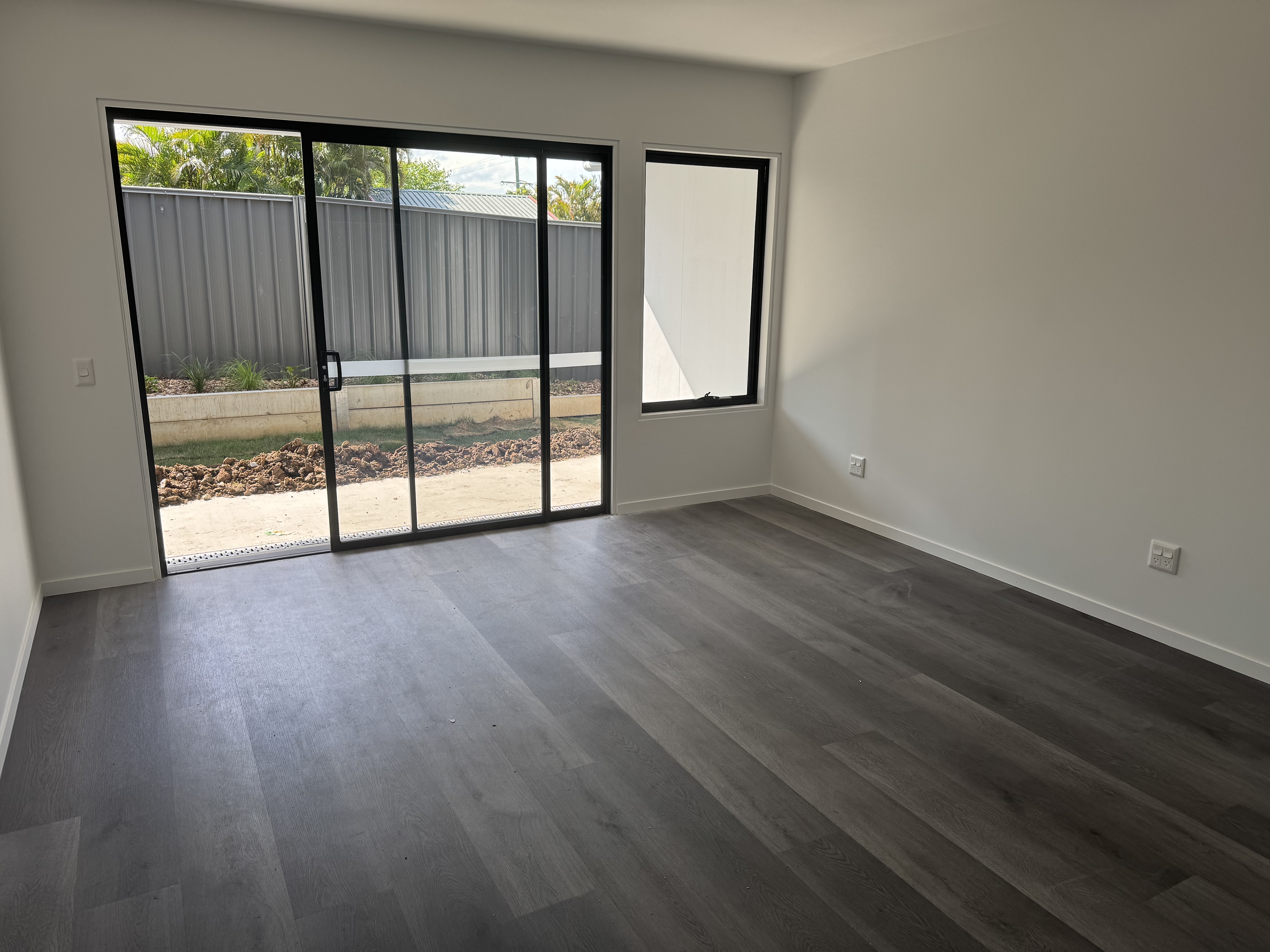 Robust Villa Development, Loganlea — Home image 4