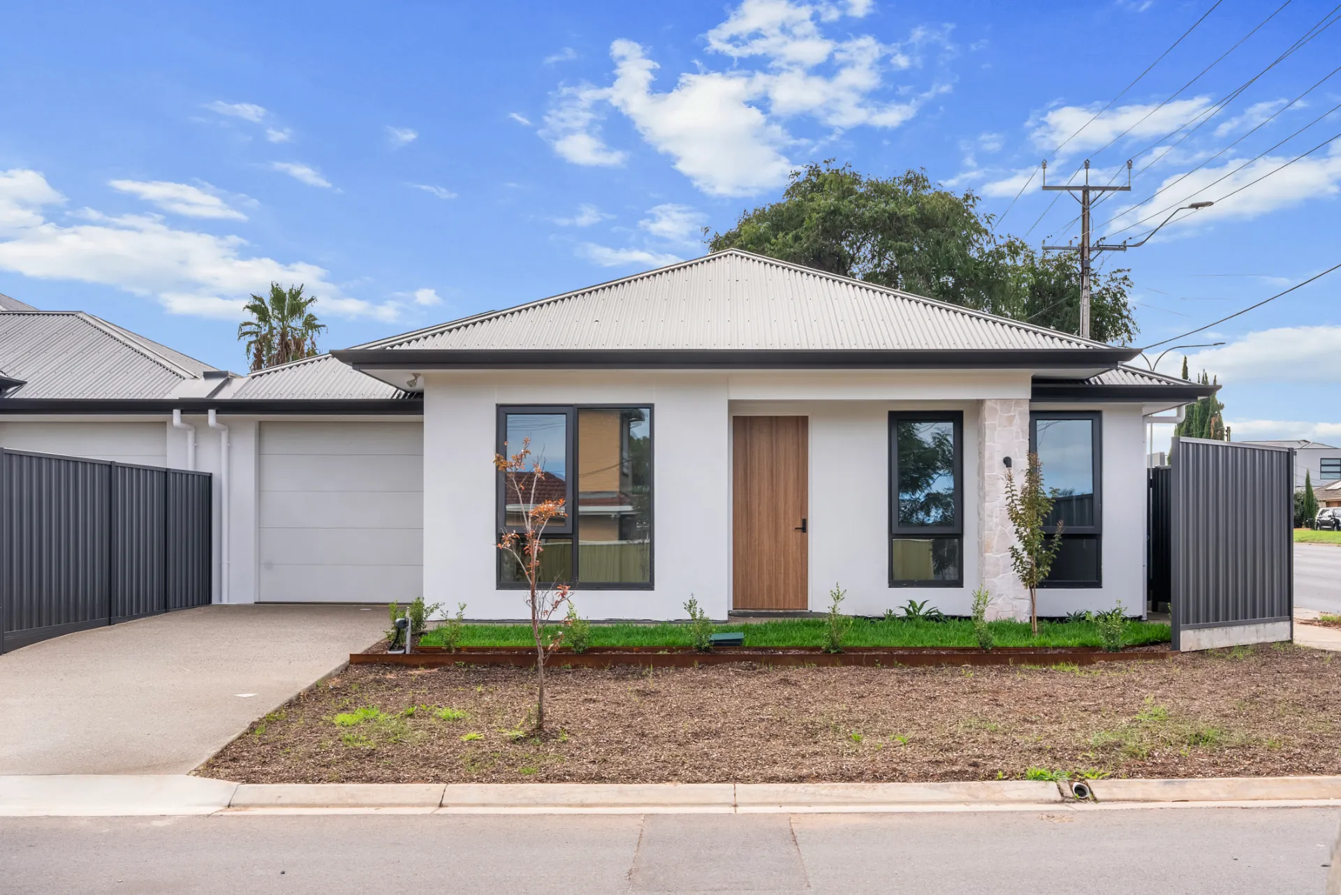 C Dawson — Home image 8
