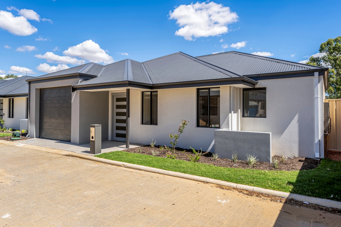 Independence is Just a Doorstep Away (2X2) - BYFORD — Home image 3
