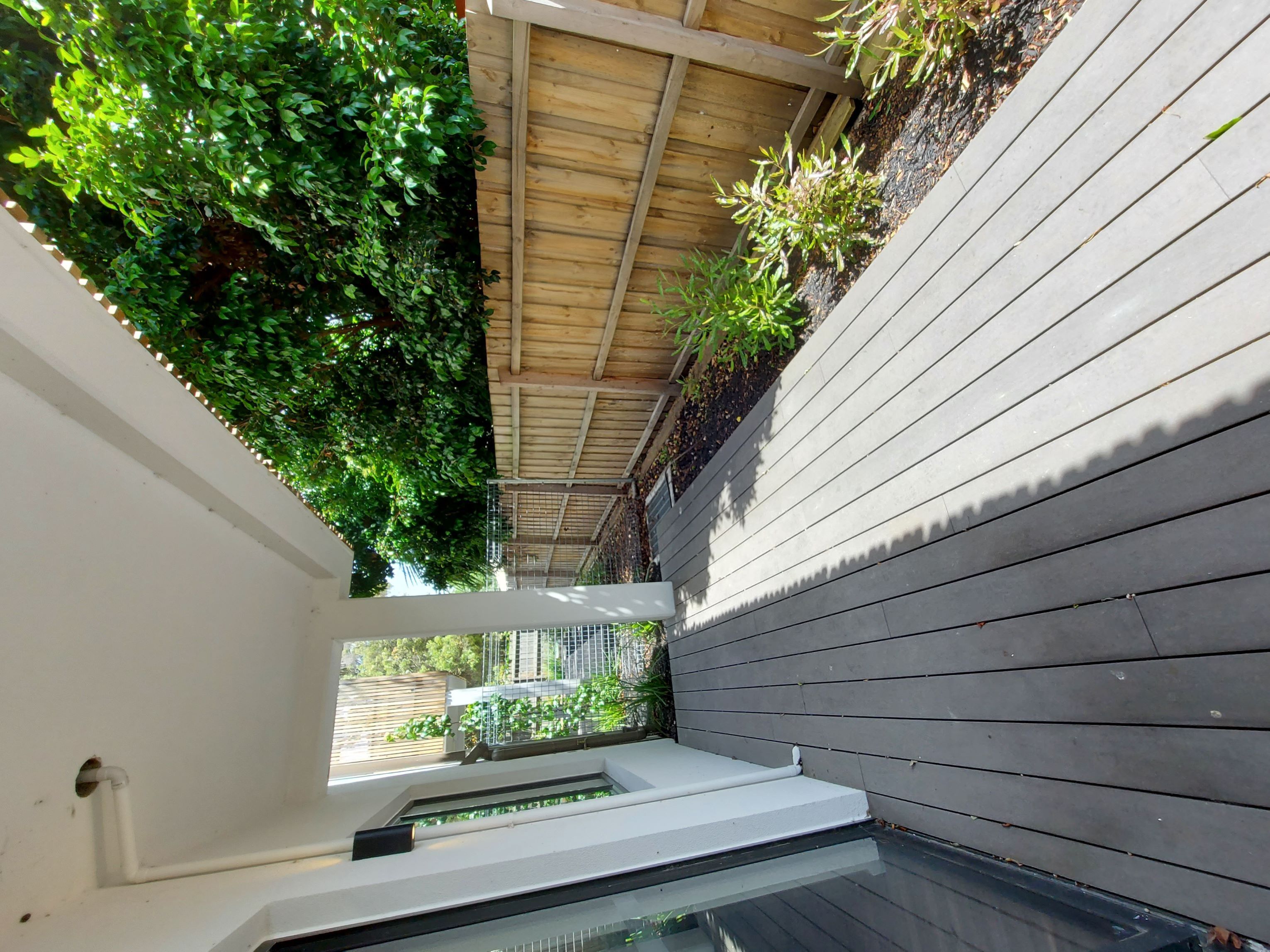 Modern Ground floor apartment with courtyard (HPS,FA or IL Funding) — Home image 3