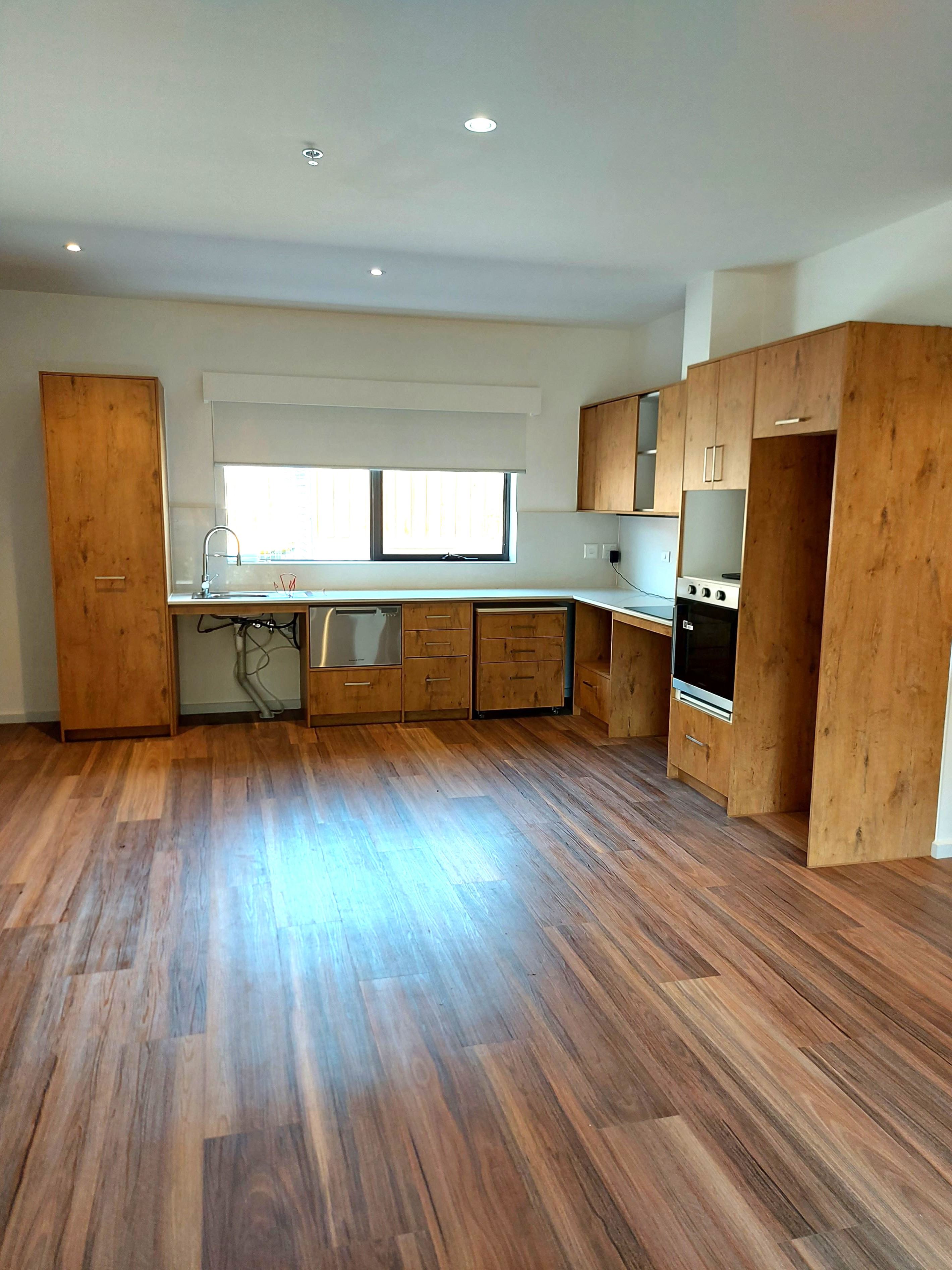 Modern Ground floor apartment with courtyard (HPS,FA or IL Funding) — Home image 6