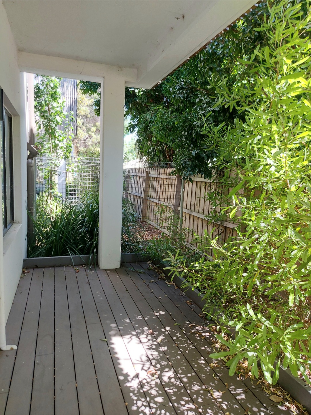 Modern Ground floor apartment with courtyard (HPS,FA or IL Funding) — Home image 9