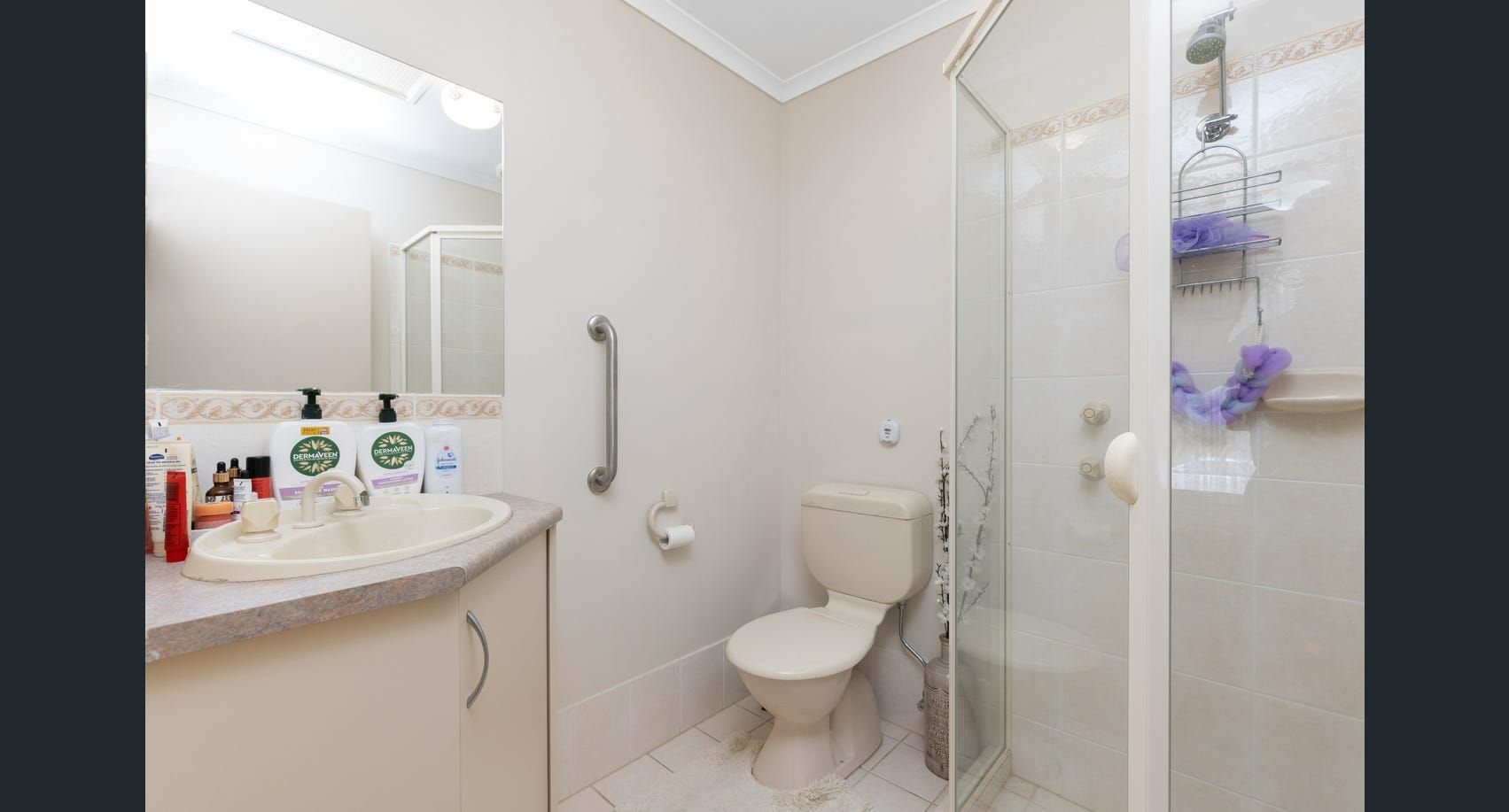 A beautiful home onlooking a reserve. — Home image 11