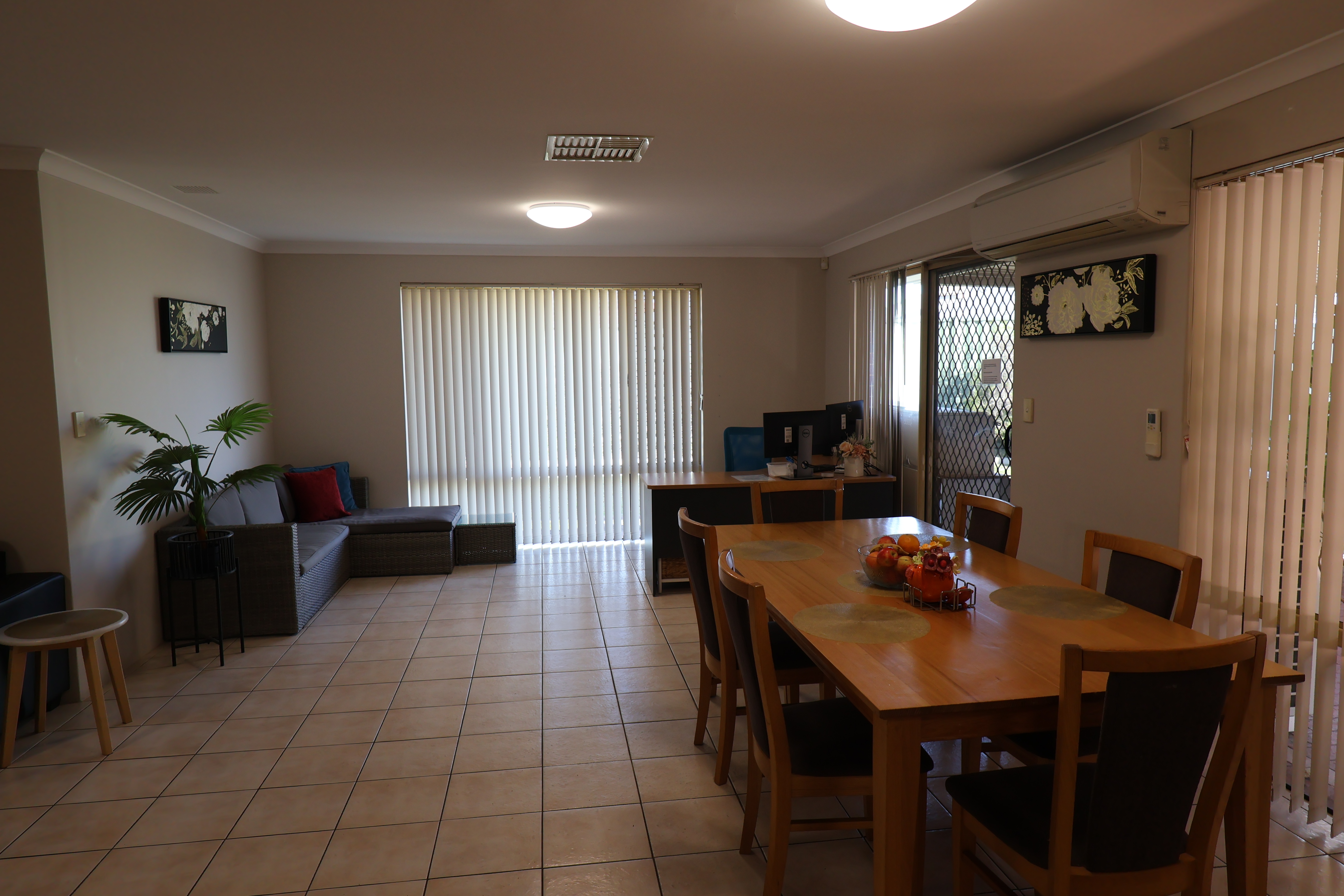 Welcoming High Wycombe Home — Home image 4