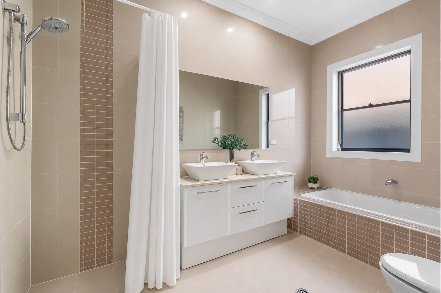 Contemporary Living in Carlton SIL Home — Home image 3