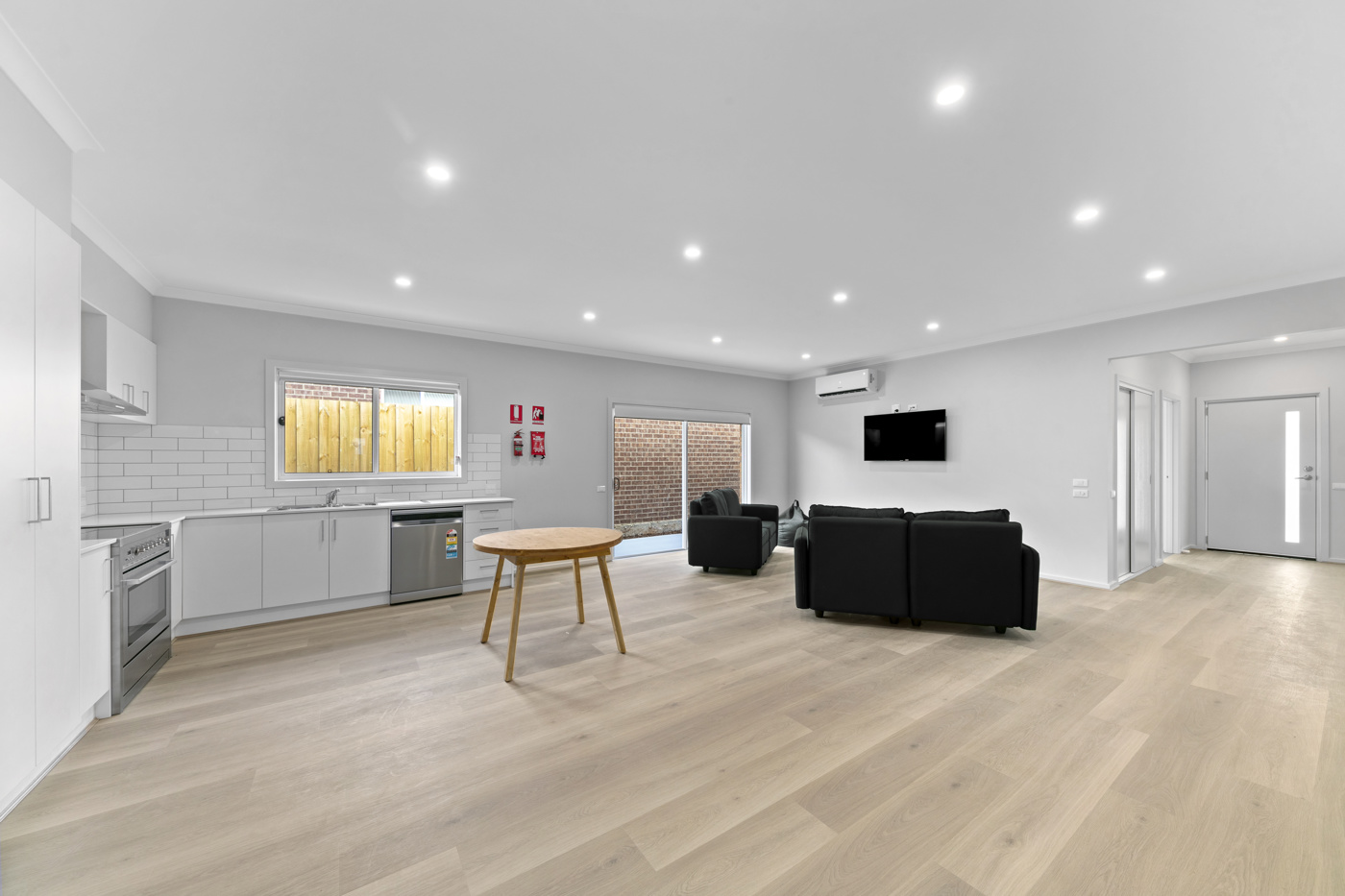 TRAPPED IN A SHARED HOME?: Two Separate SDA Homes in Eynesbury’s Peaceful Haven — Home image 11