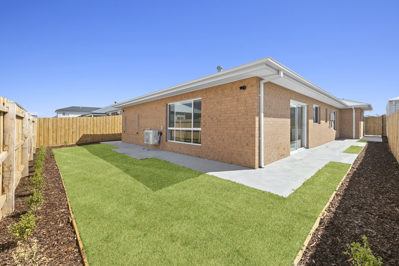 TRAPPED IN A SHARED HOME?: Two Separate SDA Homes in Eynesbury’s Peaceful Haven — Home image 22