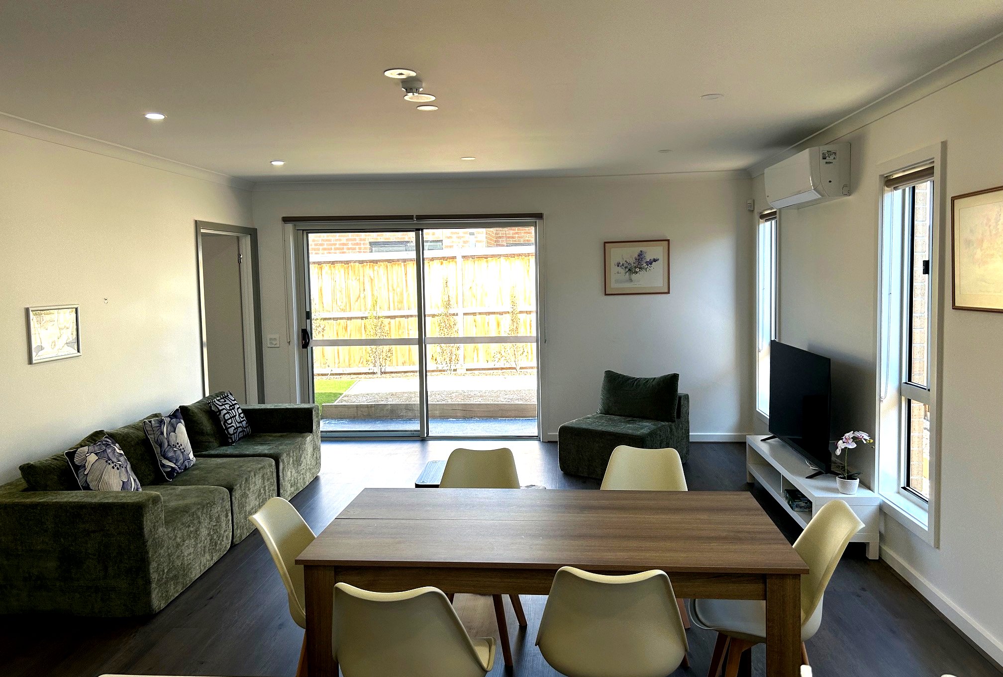 Spacious SDA IL Home in Werribee- 2 Participant Bedrooms with ensuite + 1 OOA — Home image 3