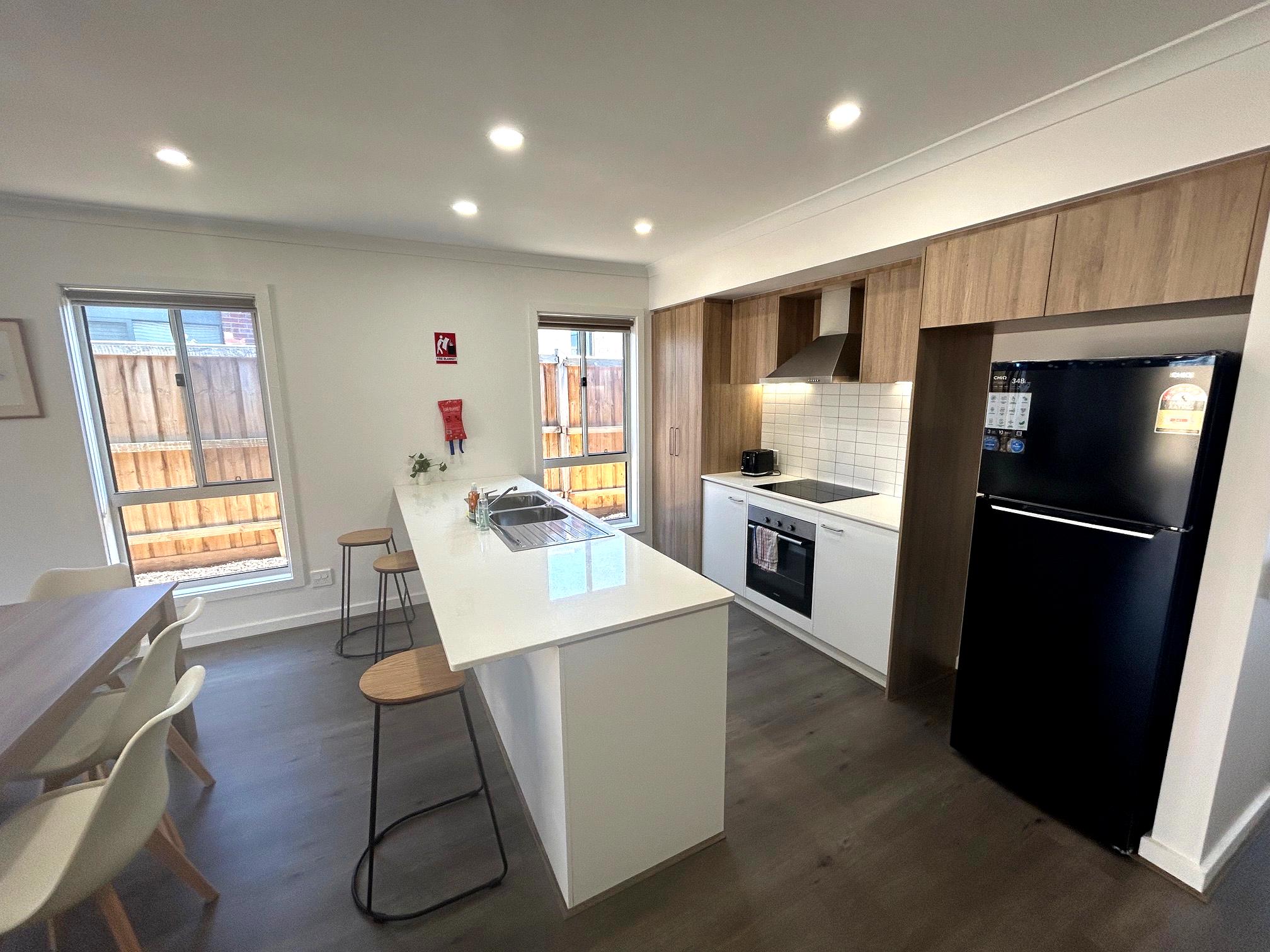 Spacious SDA IL Home in Werribee- 2 Participant Bedrooms with ensuite + 1 OOA — Home image 5