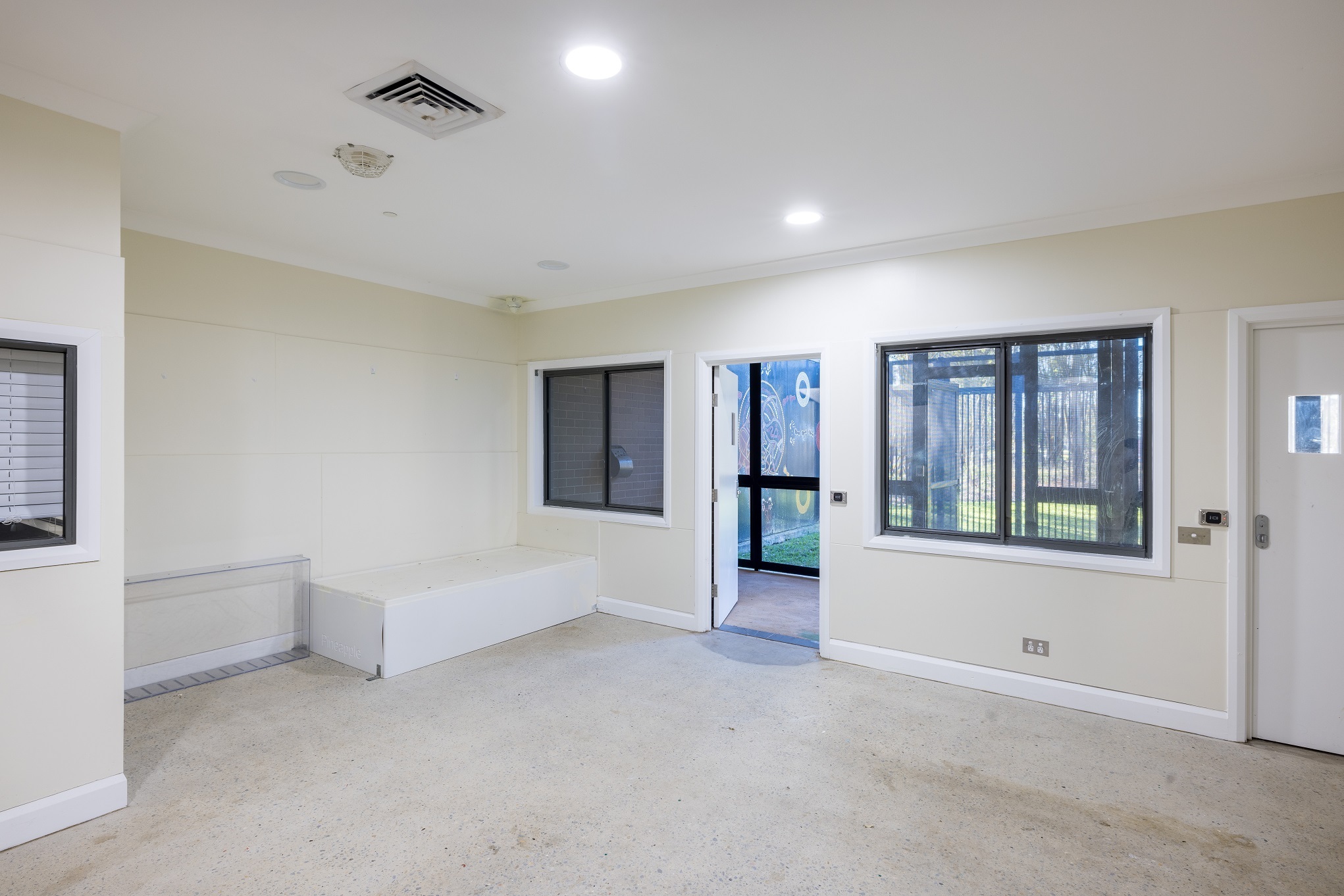 Private and Accessible Self-Contained Unit at Rossmore House — Home image 11